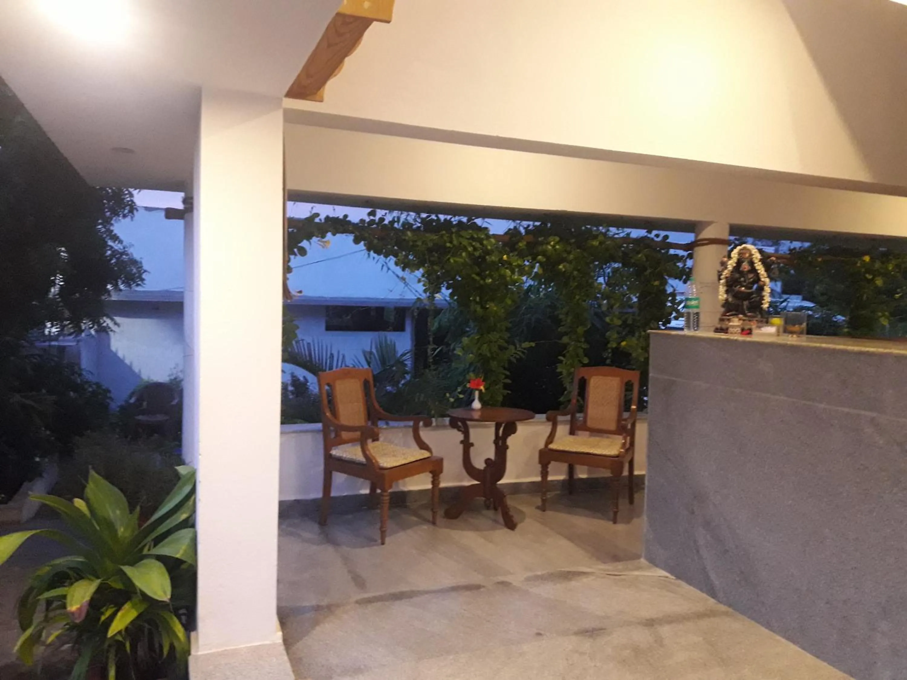 Alice Paradise by Moonrakers