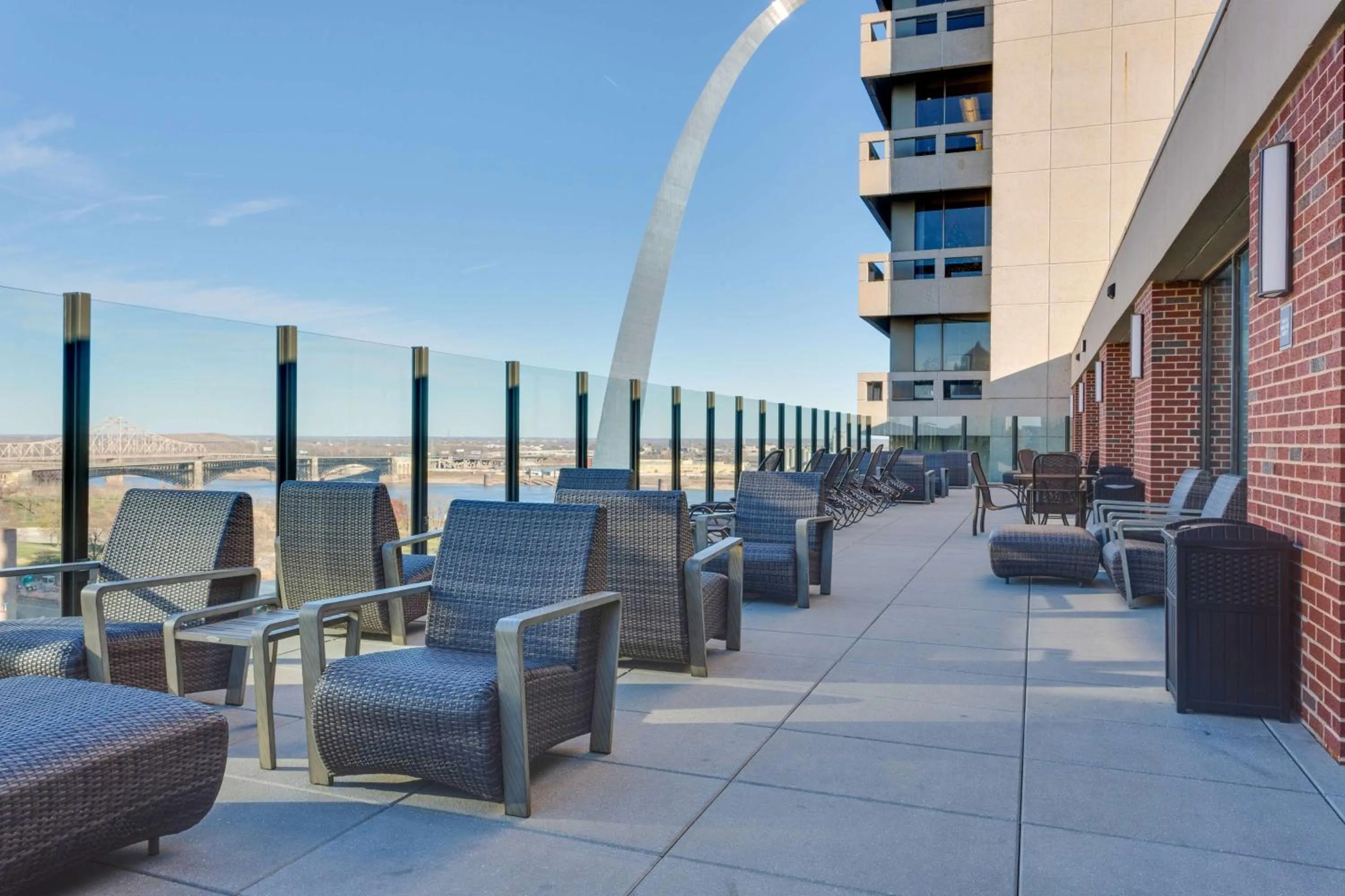 Property building in Drury Plaza St. Louis at the Arch