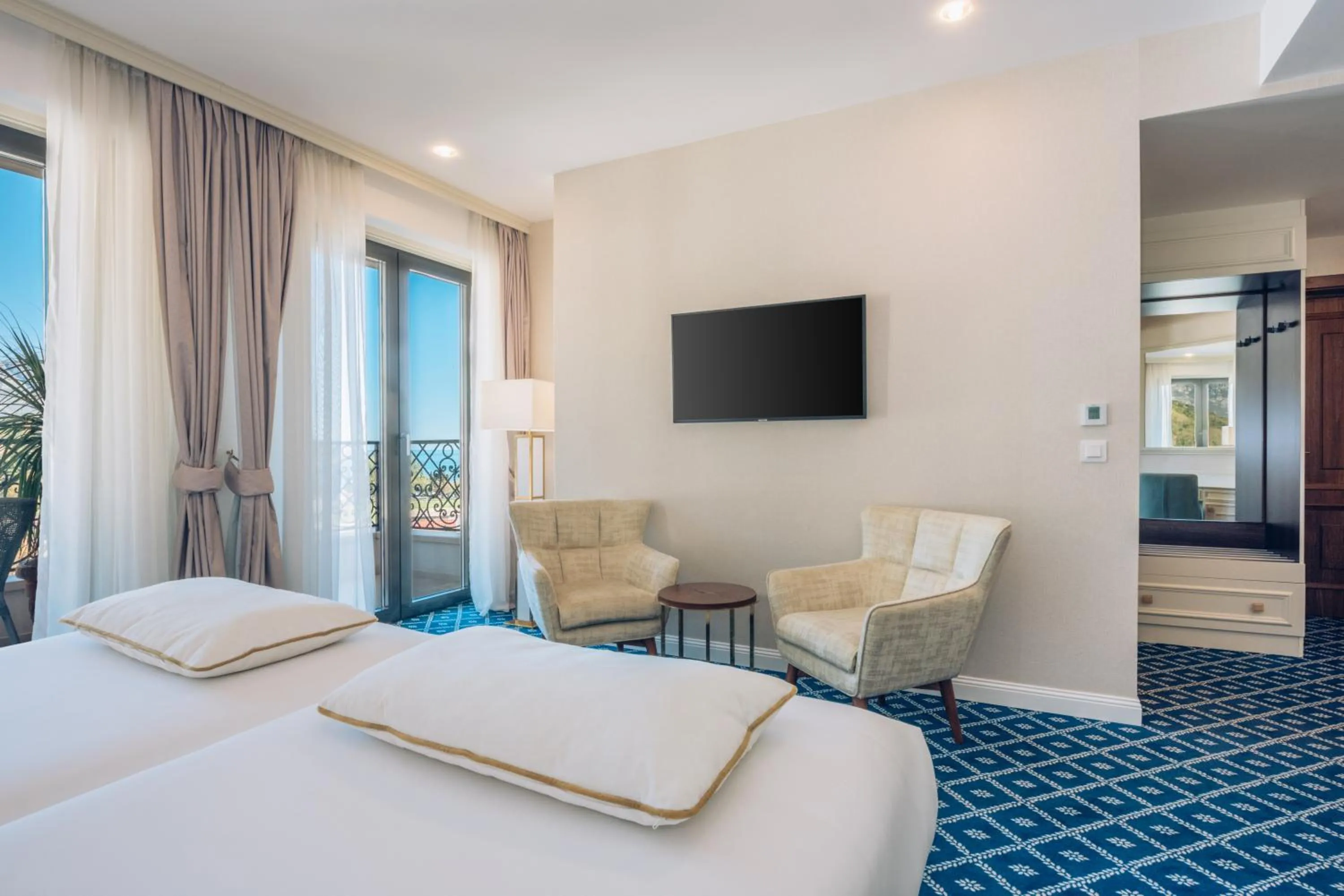 Bed in Iberostar Waves Slavija