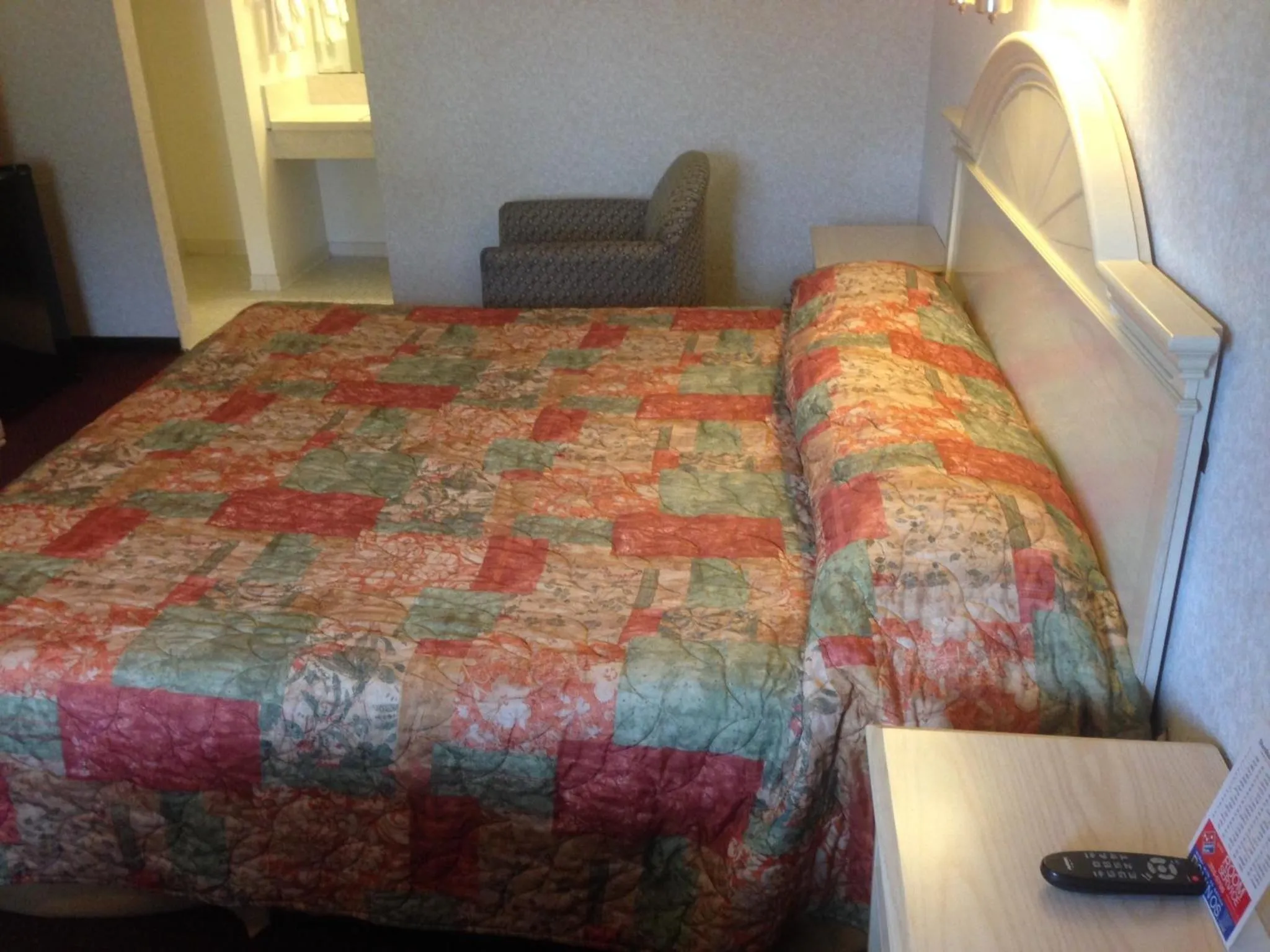 Bed in Stardust Motel