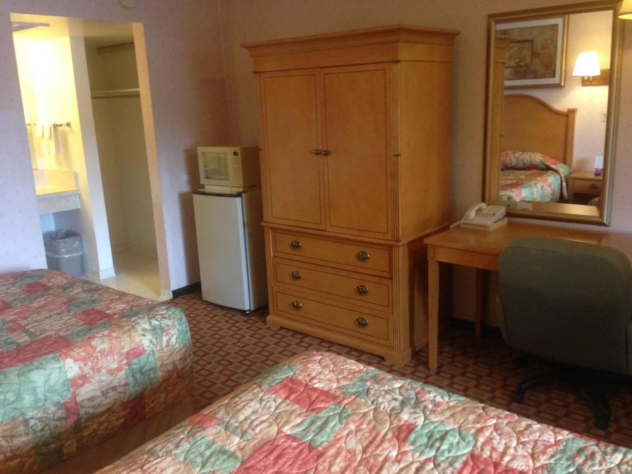 Bed in Stardust Motel