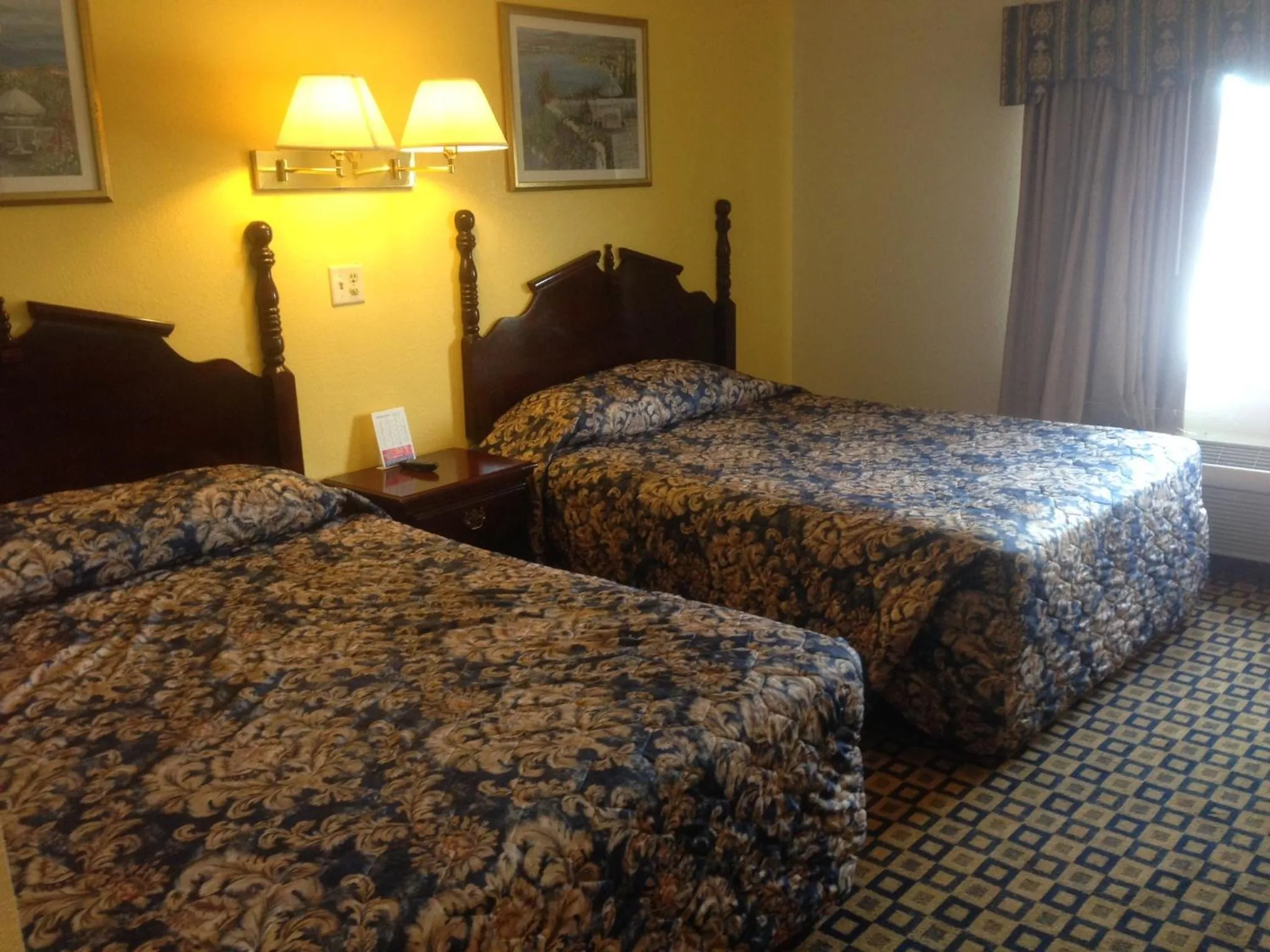 Bed in Stardust Motel