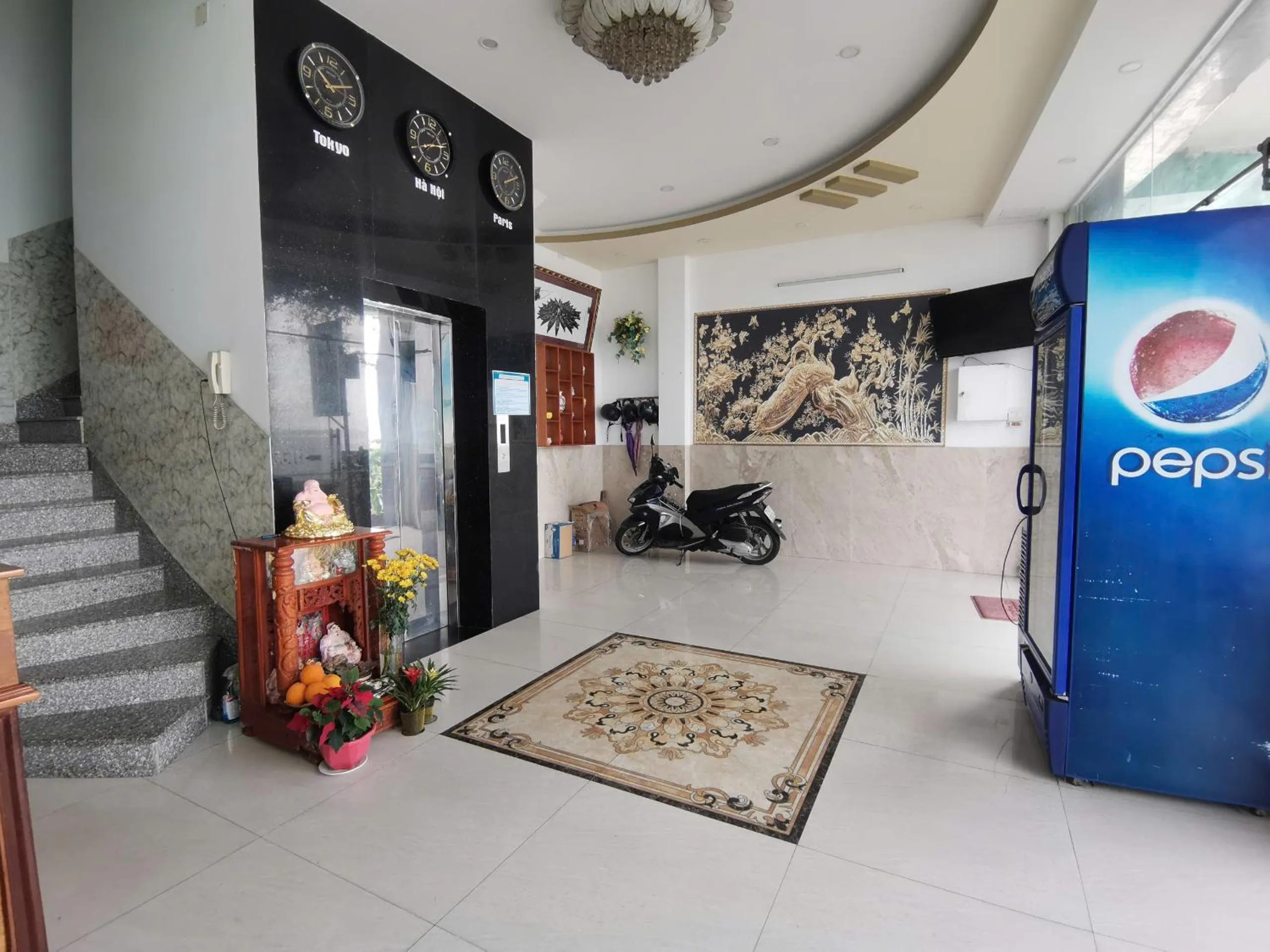 Lobby or reception in VIVU HOTEL