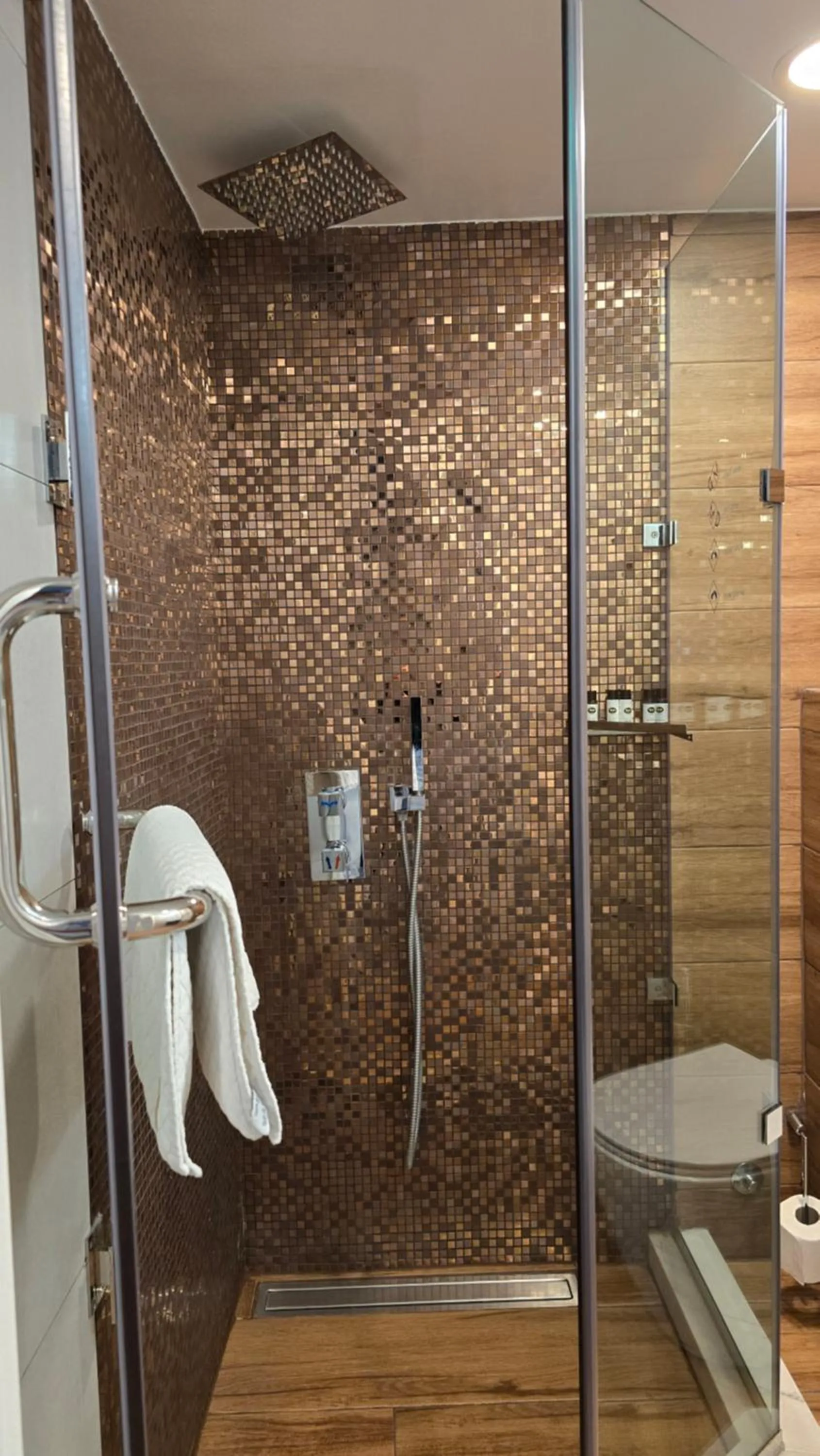 Property building in Silver 39 Corner Hotel