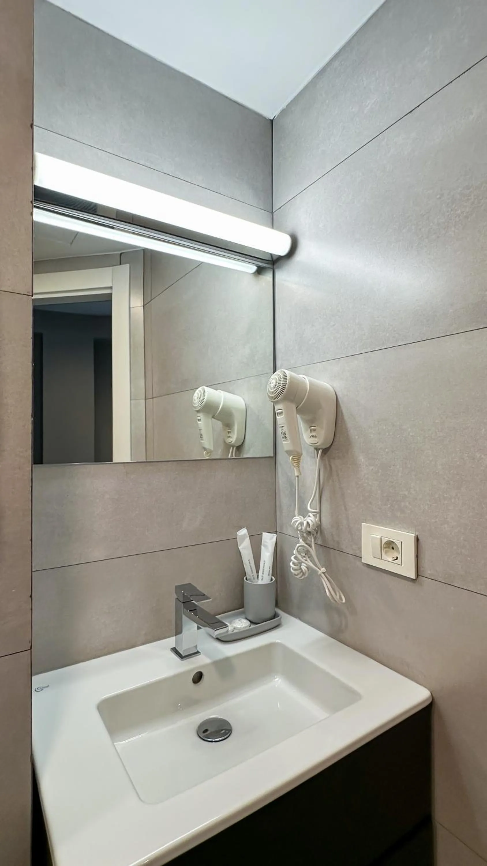 Property building in Silver 39 Corner Hotel