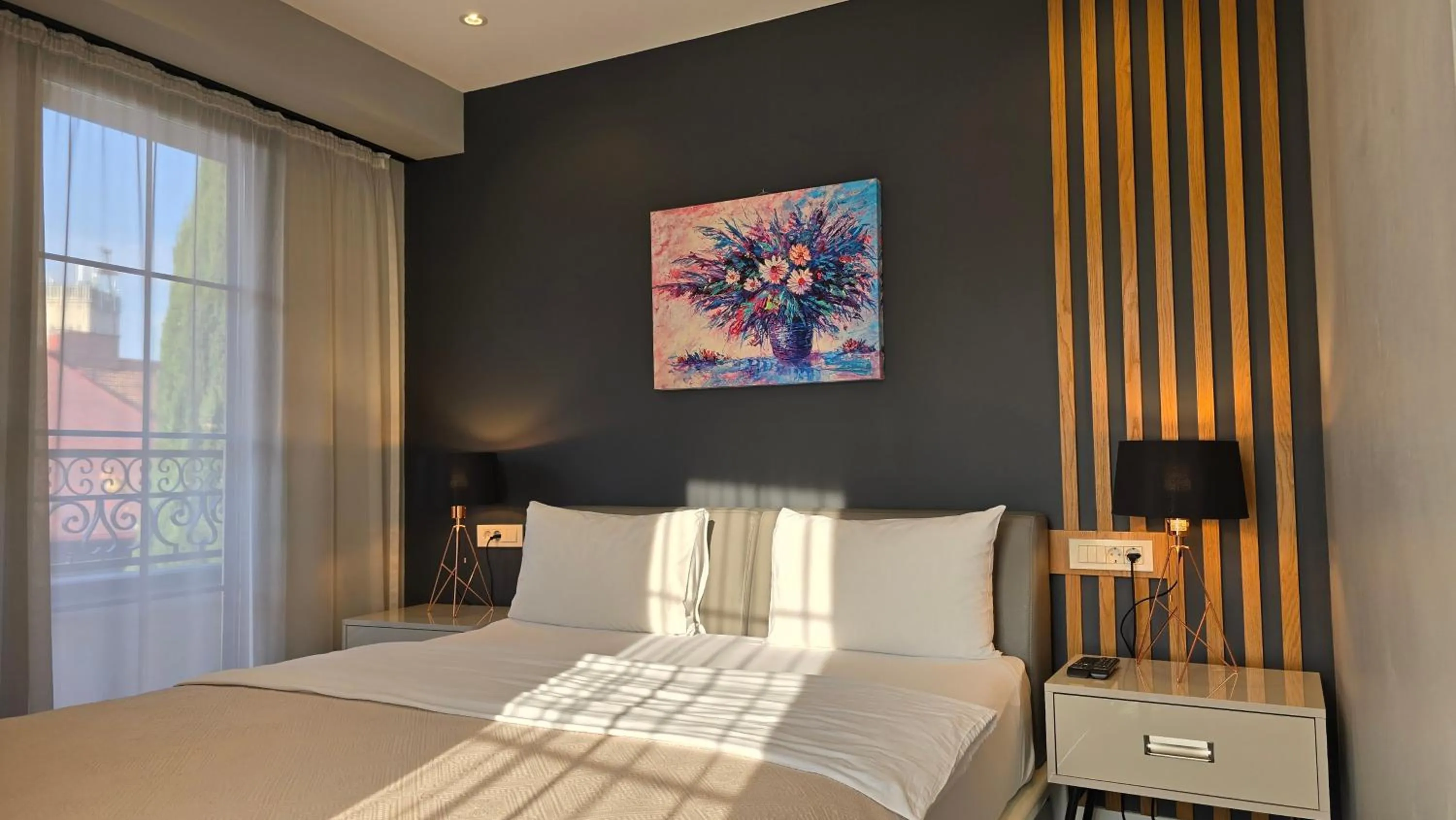 Property building, Bed in Silver 39 Corner Hotel