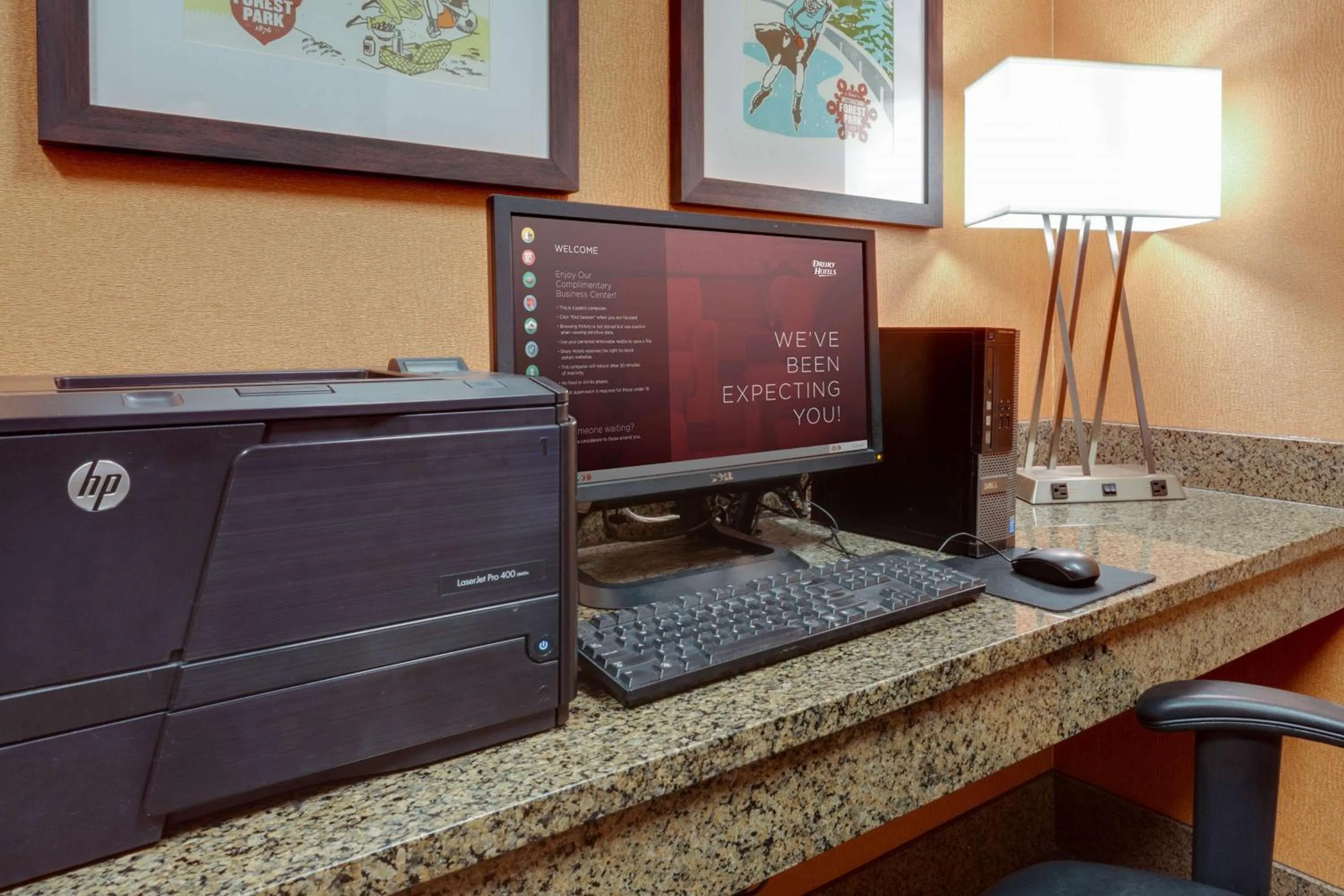 Business facilities in Drury Inn & Suites St. Louis Forest Park