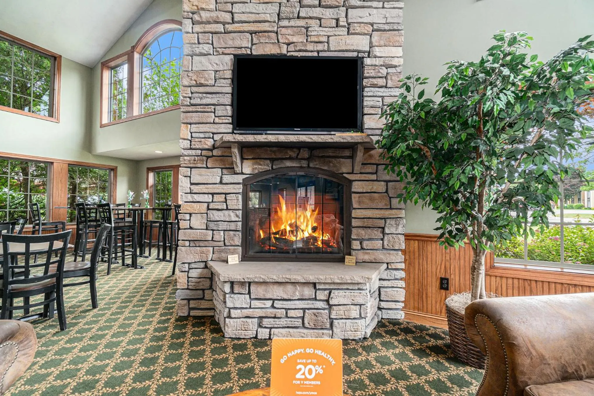 Lobby or reception in Howard Johnson by Wyndham Traverse City