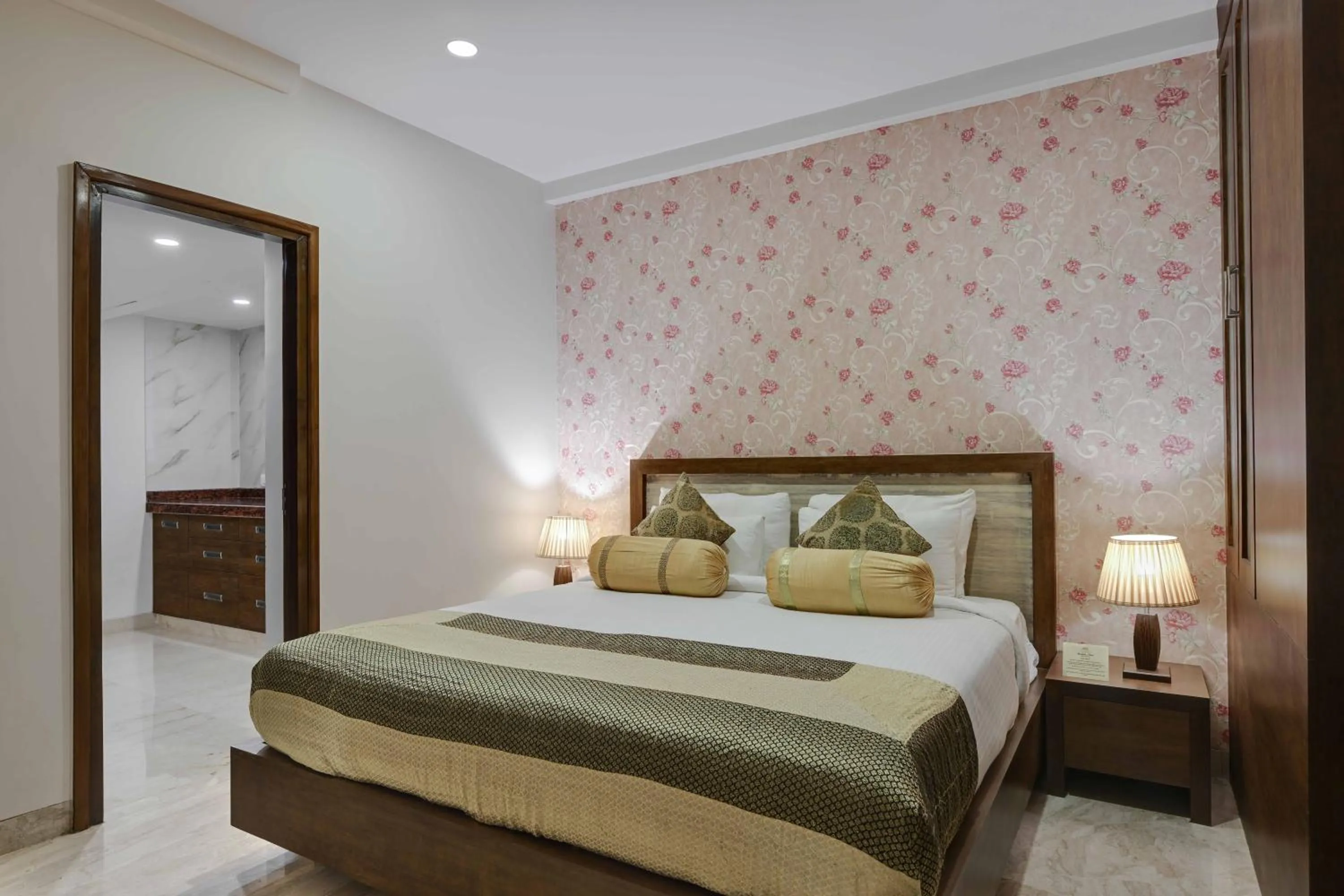 Bed in Shahpura Residency