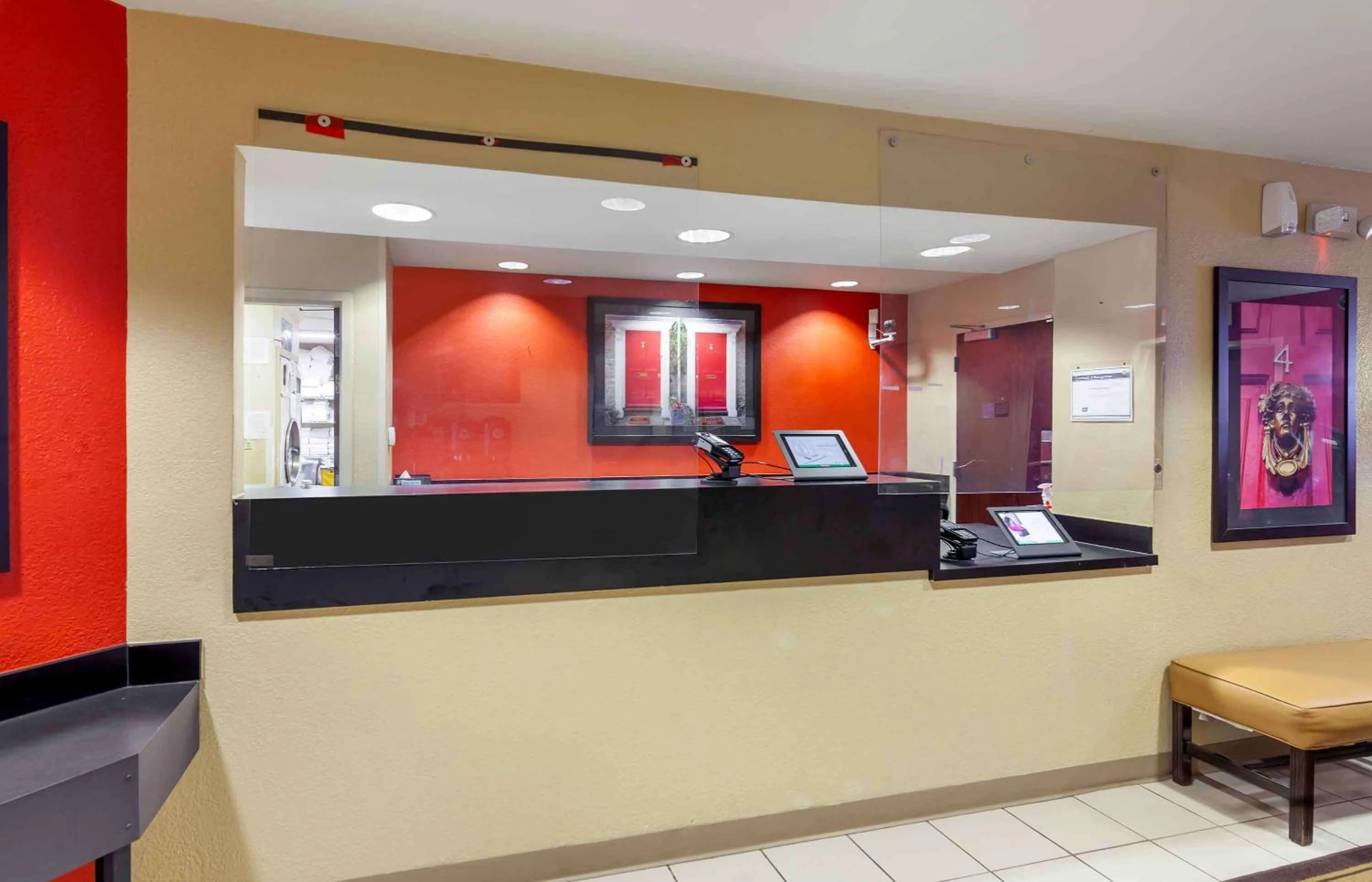 Lobby or reception in Extended Stay America Suites - Madison - Junction Court