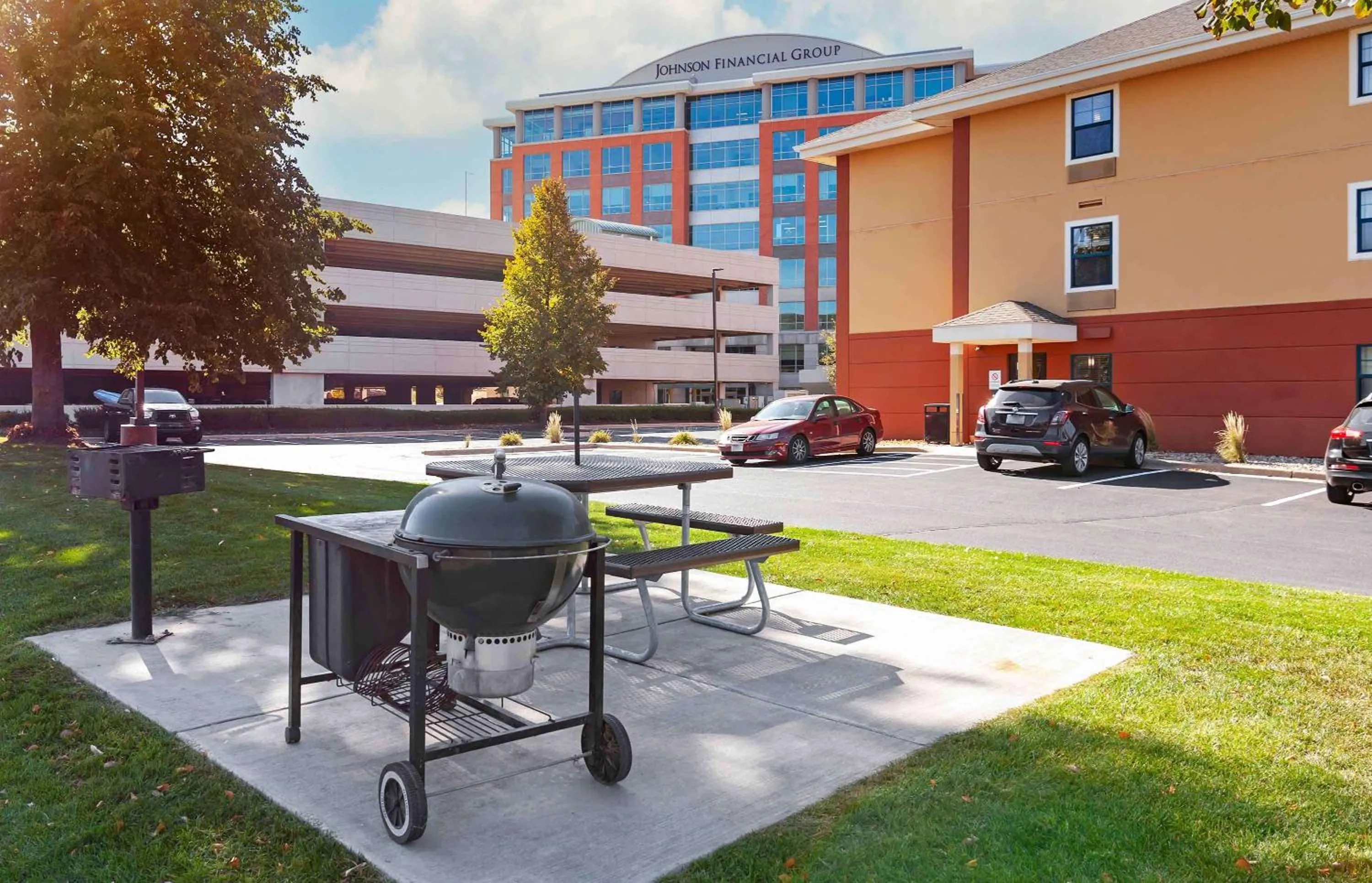 Property building in Extended Stay America Suites - Madison - Junction Court