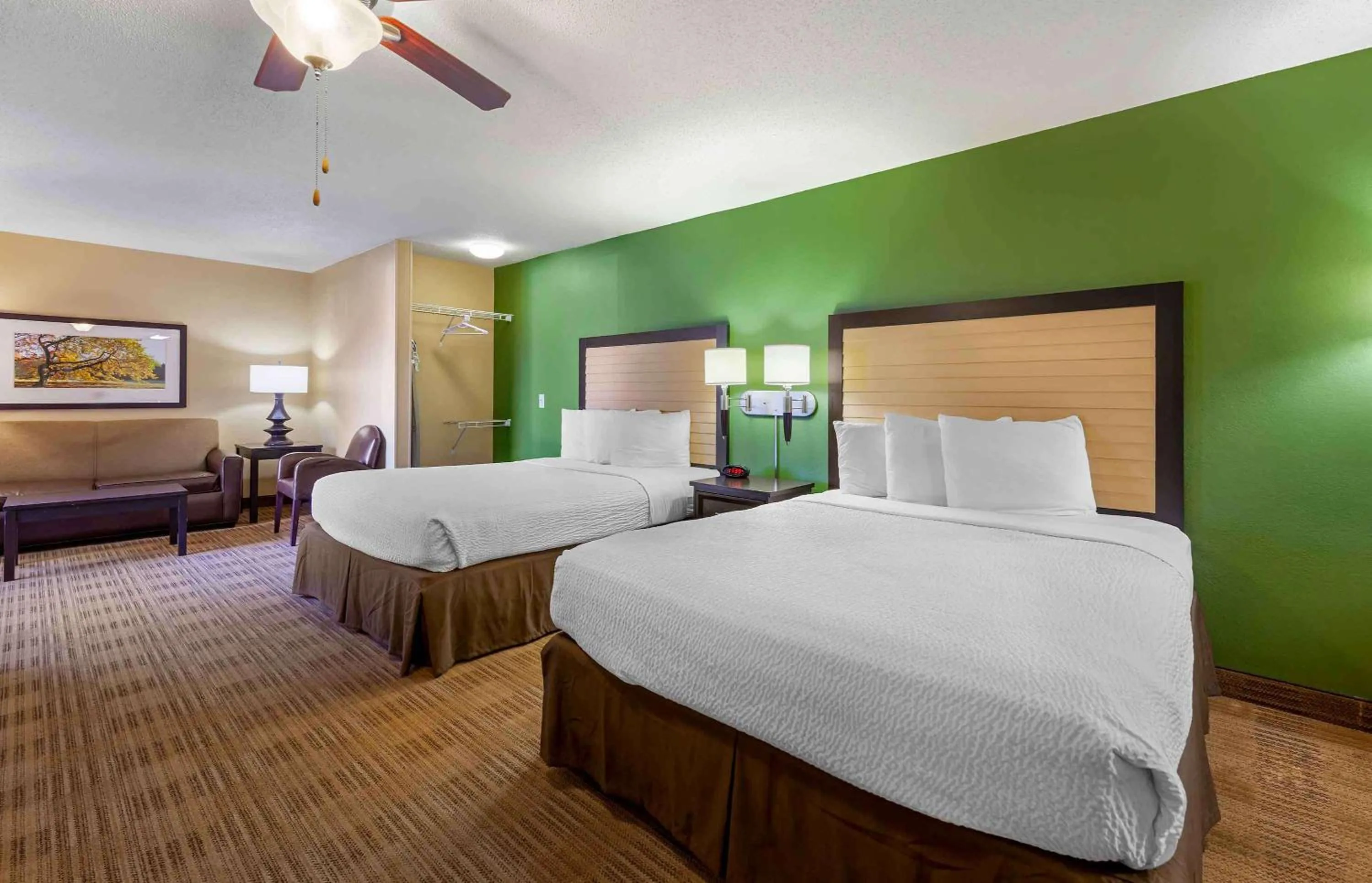 Bedroom, Bed in Extended Stay America Suites - Madison - Junction Court