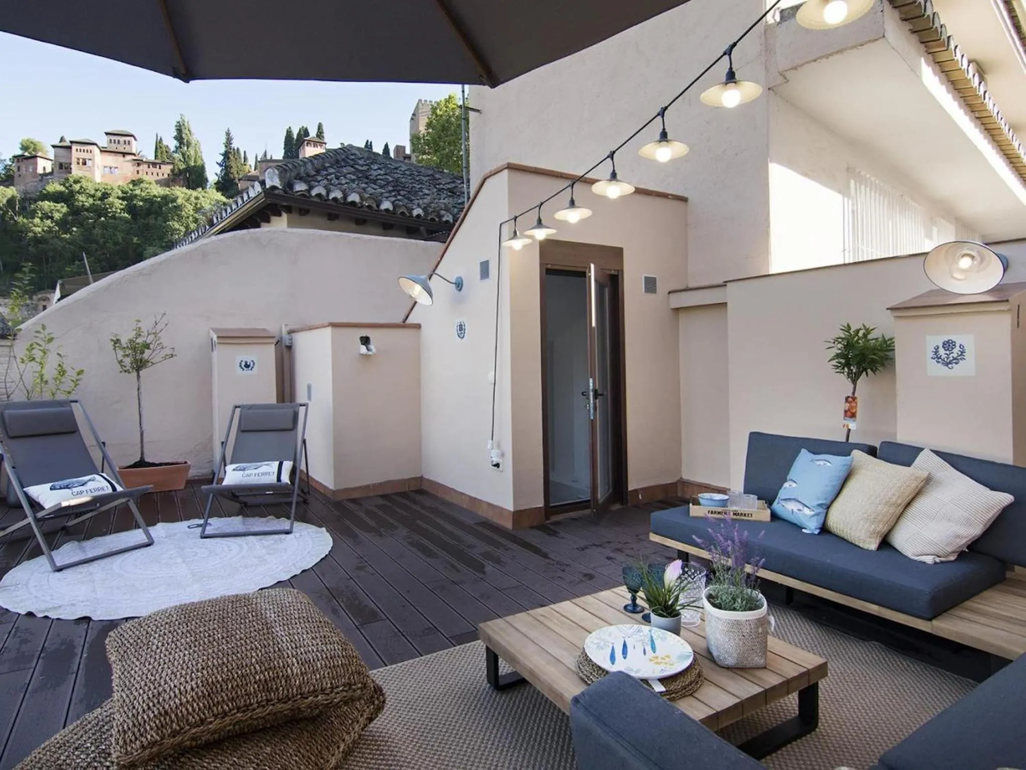 ChezmoiHomes Alhambra Boutique Terrace