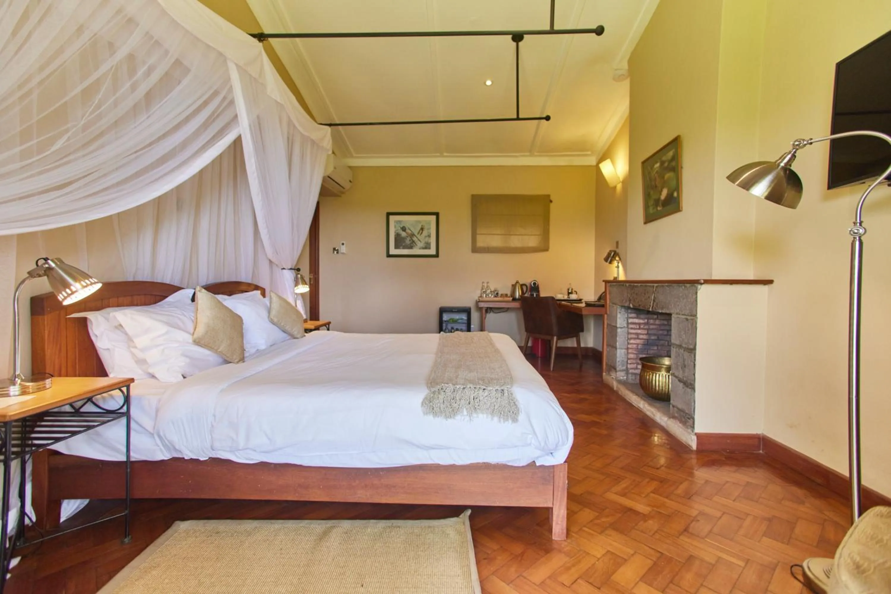 Bedroom in Aero Club of East Africa