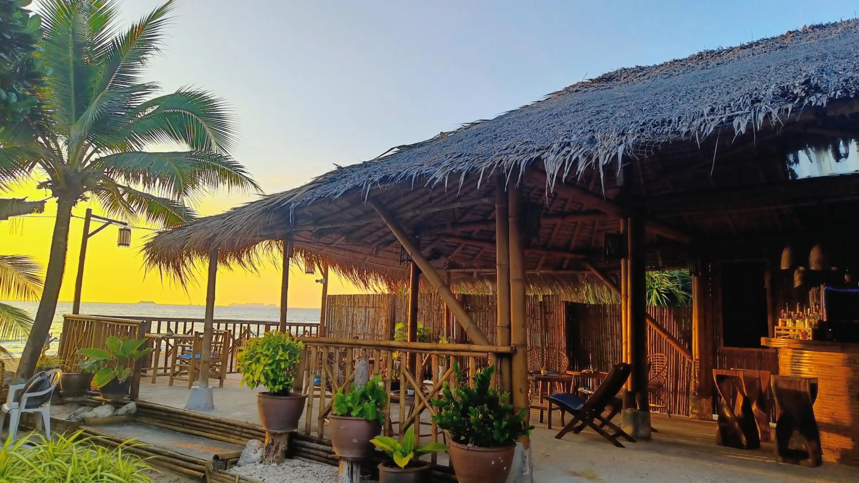 Property building in The Lazy Lodge