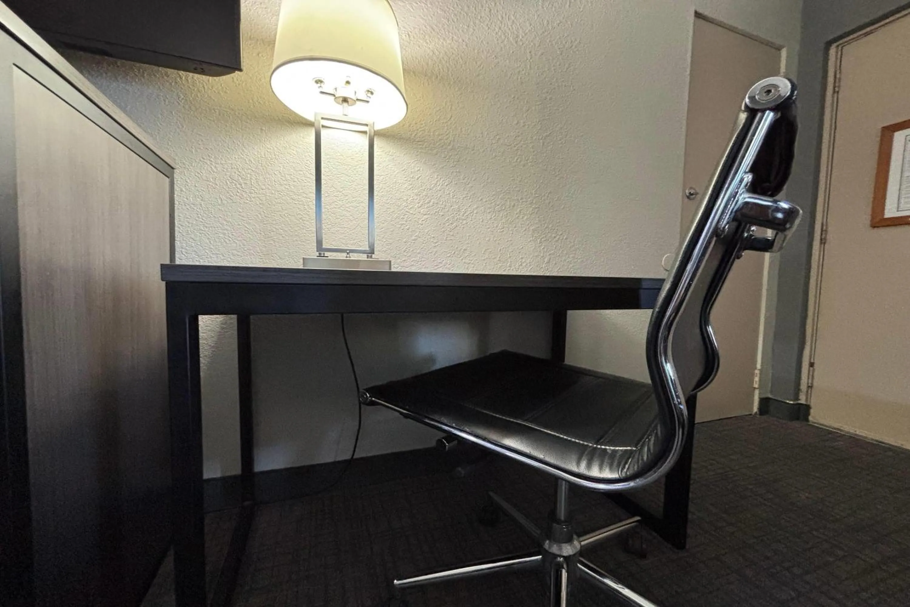 Photo of the whole room in Super 8 by Wyndham Belleville St. Louis Area