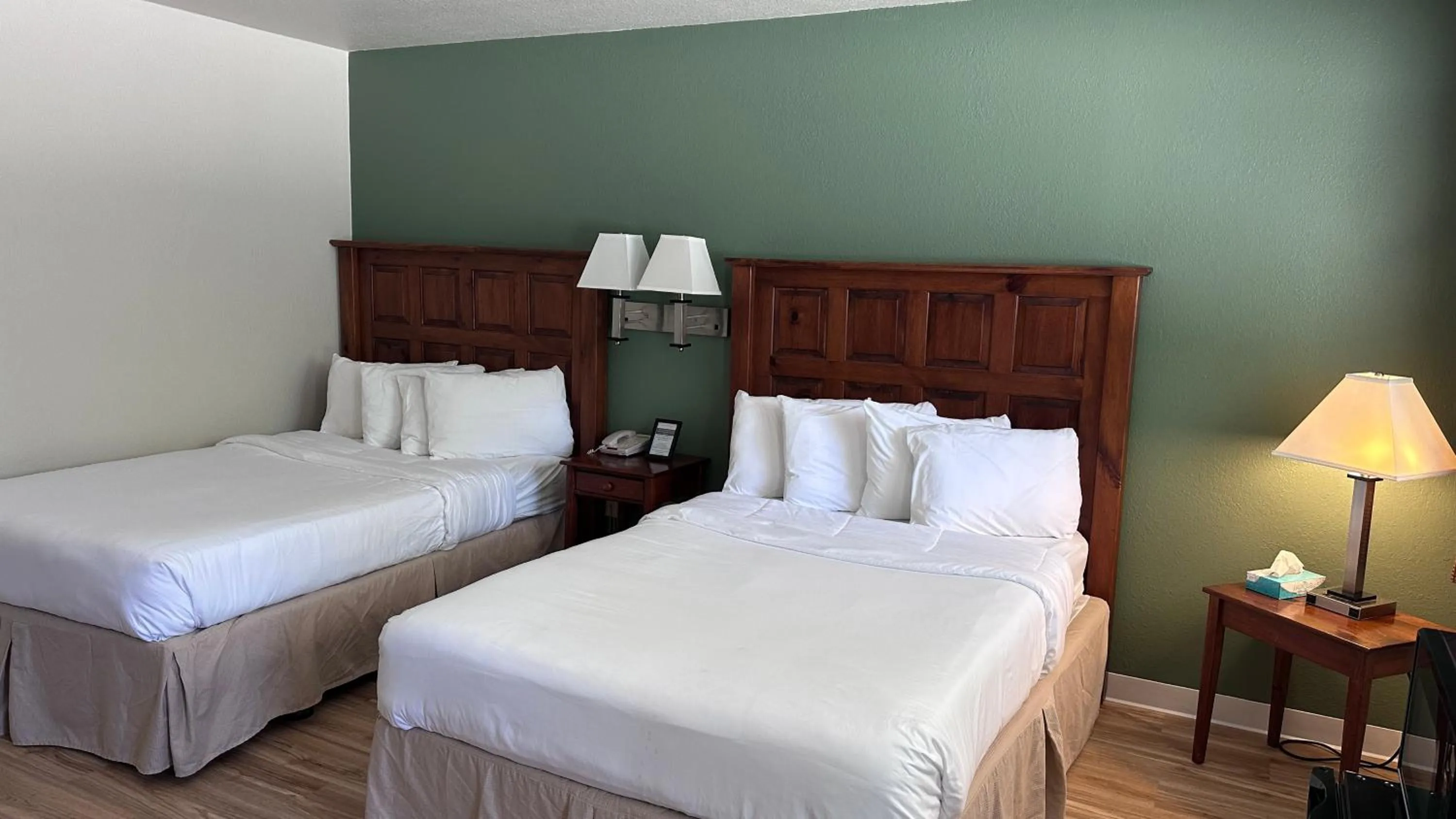 Bed in The Shelby Inn