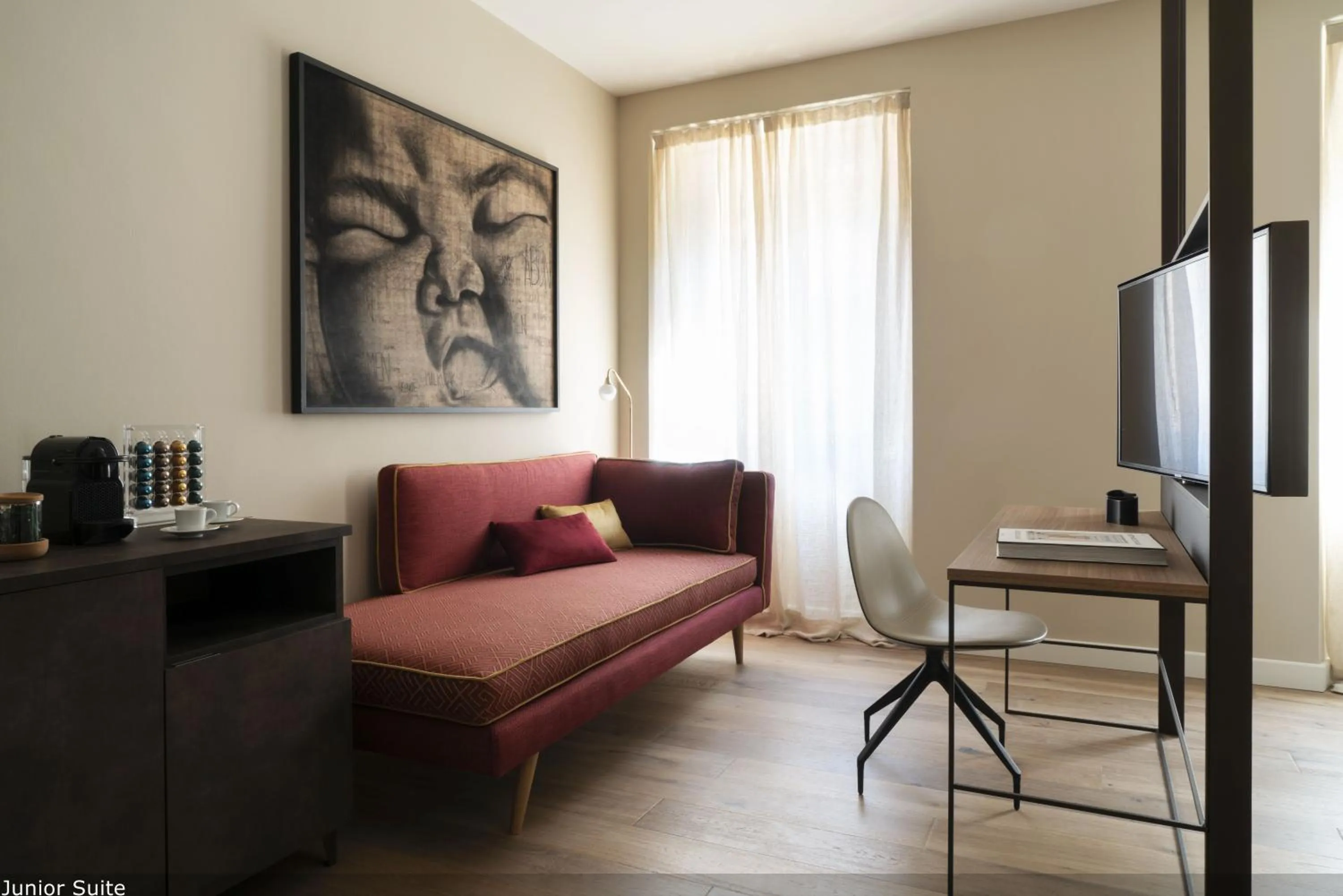 TV and multimedia in Della Spiga Suites by Brera Apartments