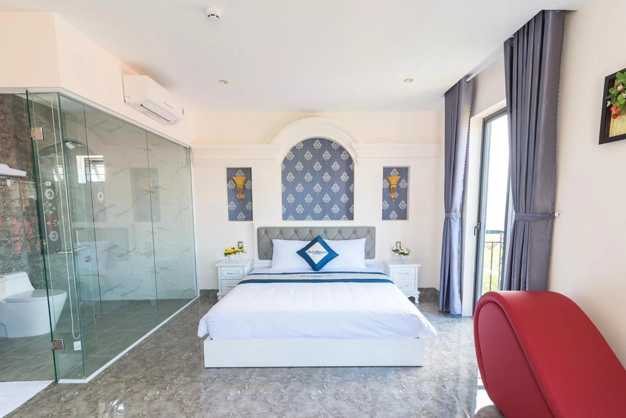 Bedroom, Bed in Sun Beach Hotel