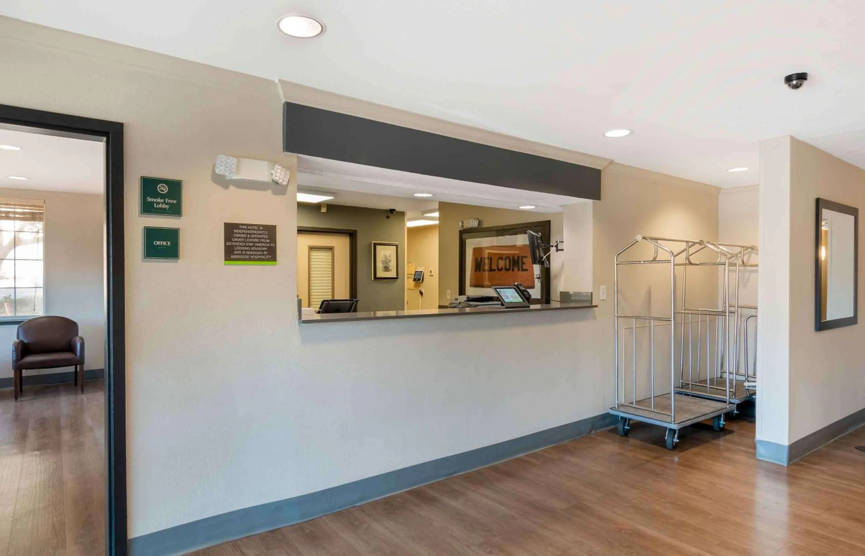 Lobby or reception in Extended Stay America Suites - Kansas City - Country Club Plaza