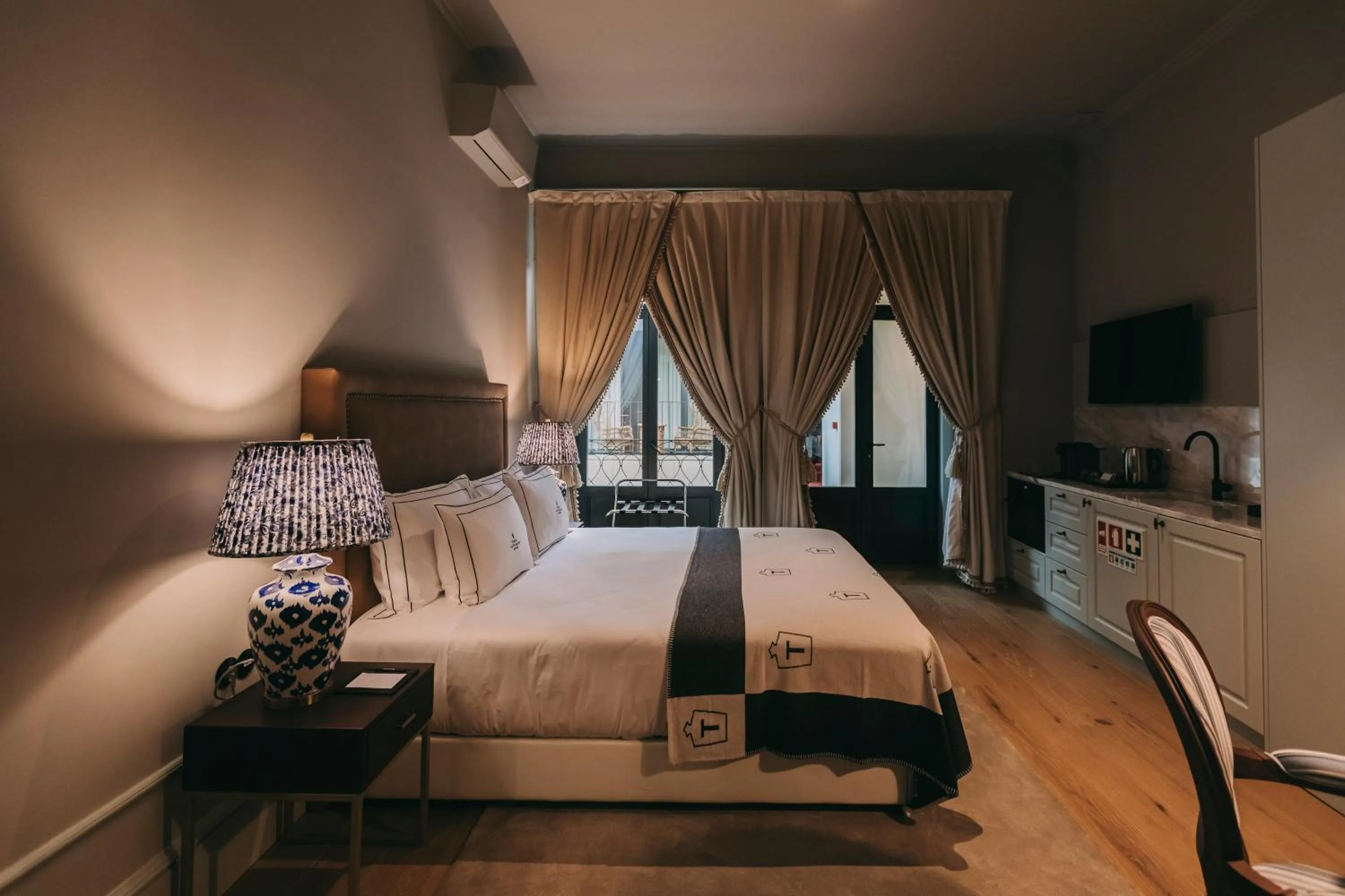 Bed in Torel Palace Porto