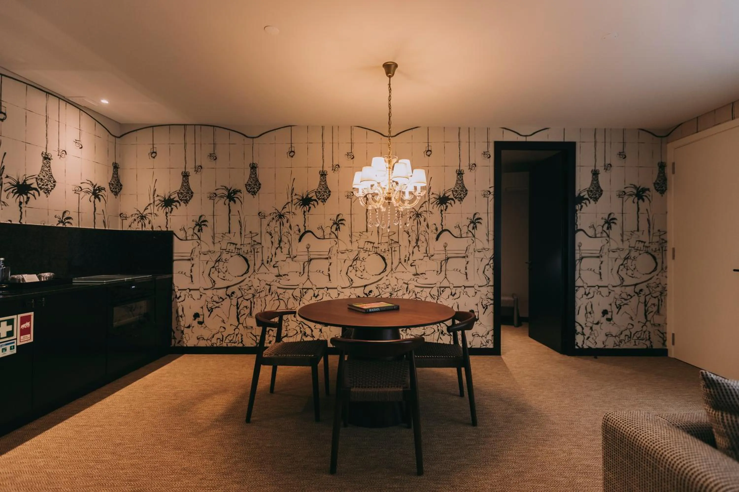 Dining area in Torel Palace Porto