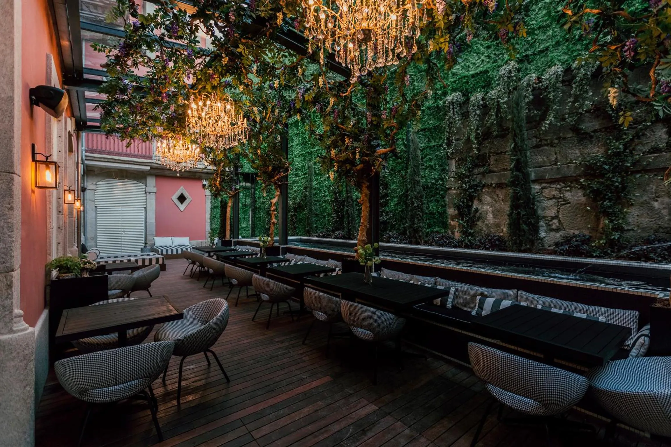 Balcony/Terrace in Torel Palace Porto