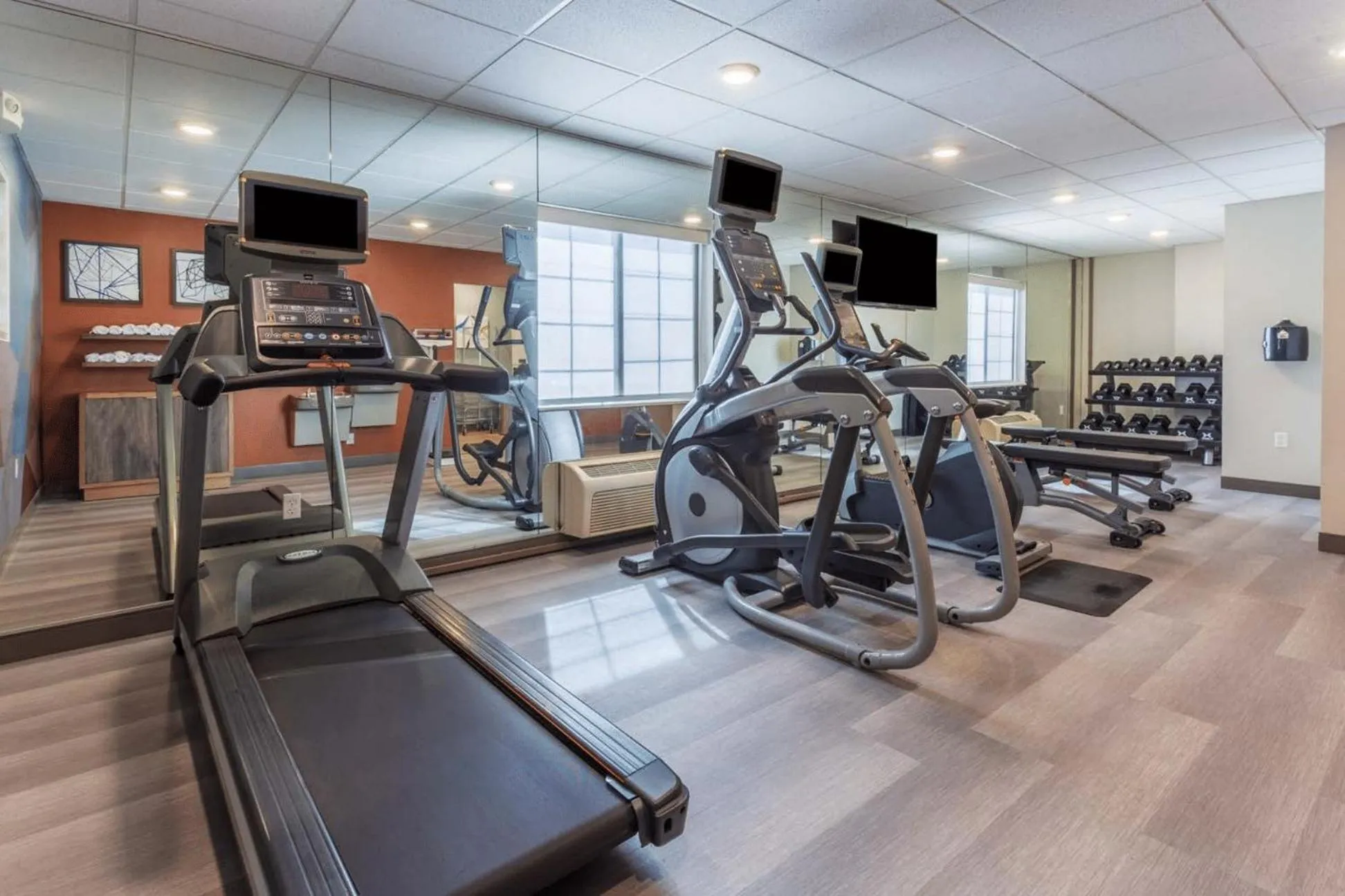 Fitness centre/facilities in Candlewood Suites Ofallon, Il - St. Louis Area by IHG