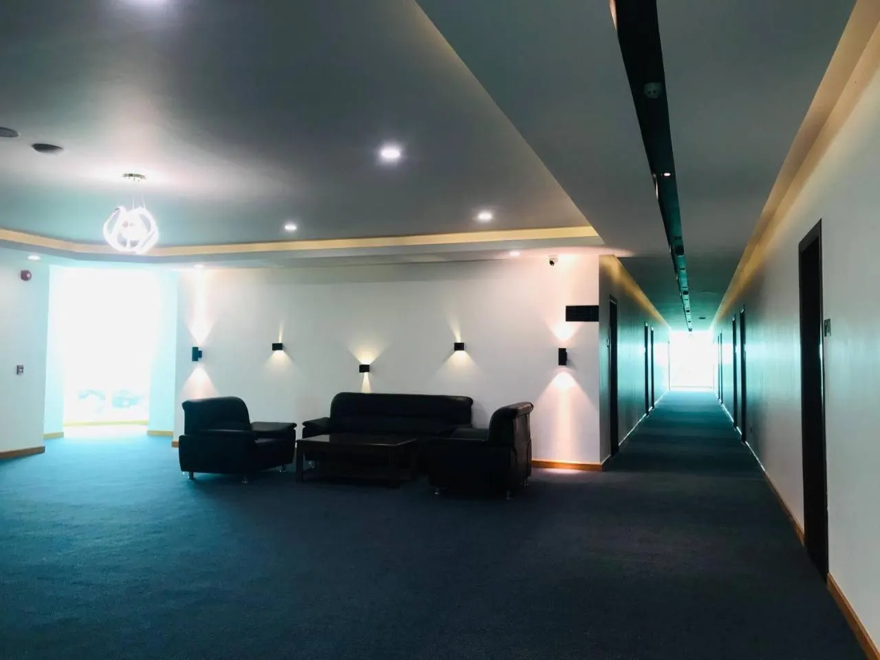 concierge in Sangkahak Mith Hotel