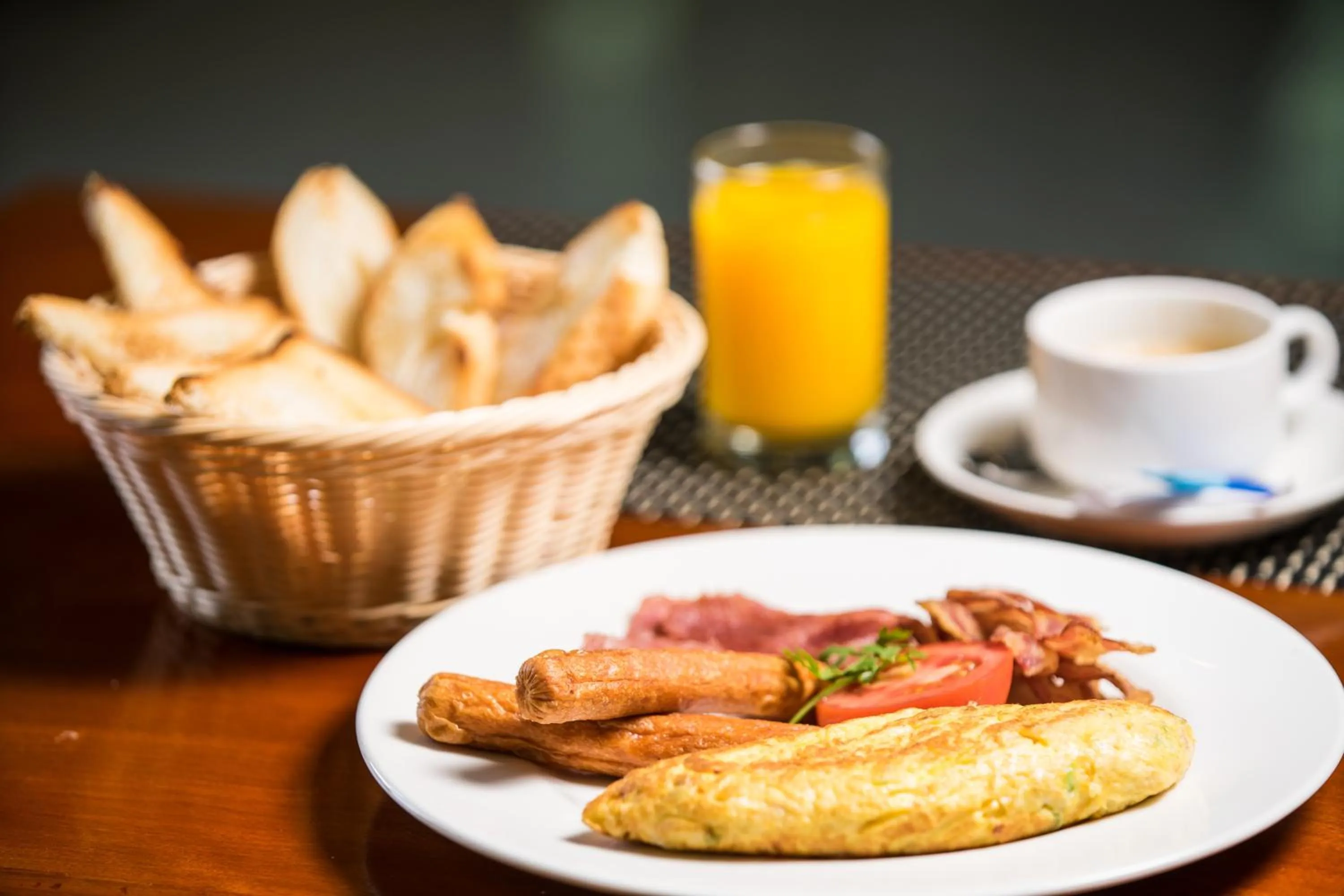 Food and drinks in Sangkahak Mith Hotel