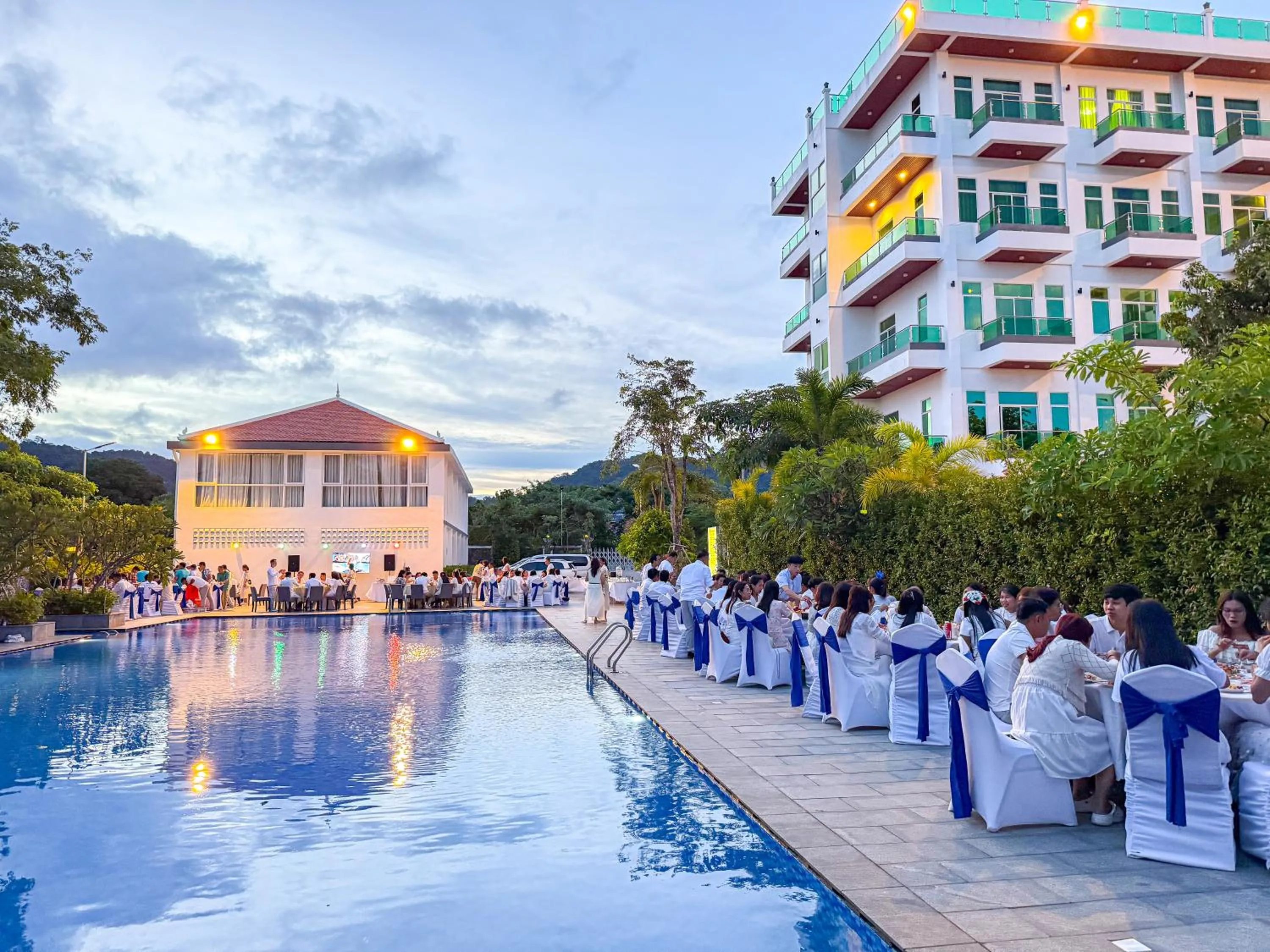 BBQ facilities in Sangkahak Mith Hotel
