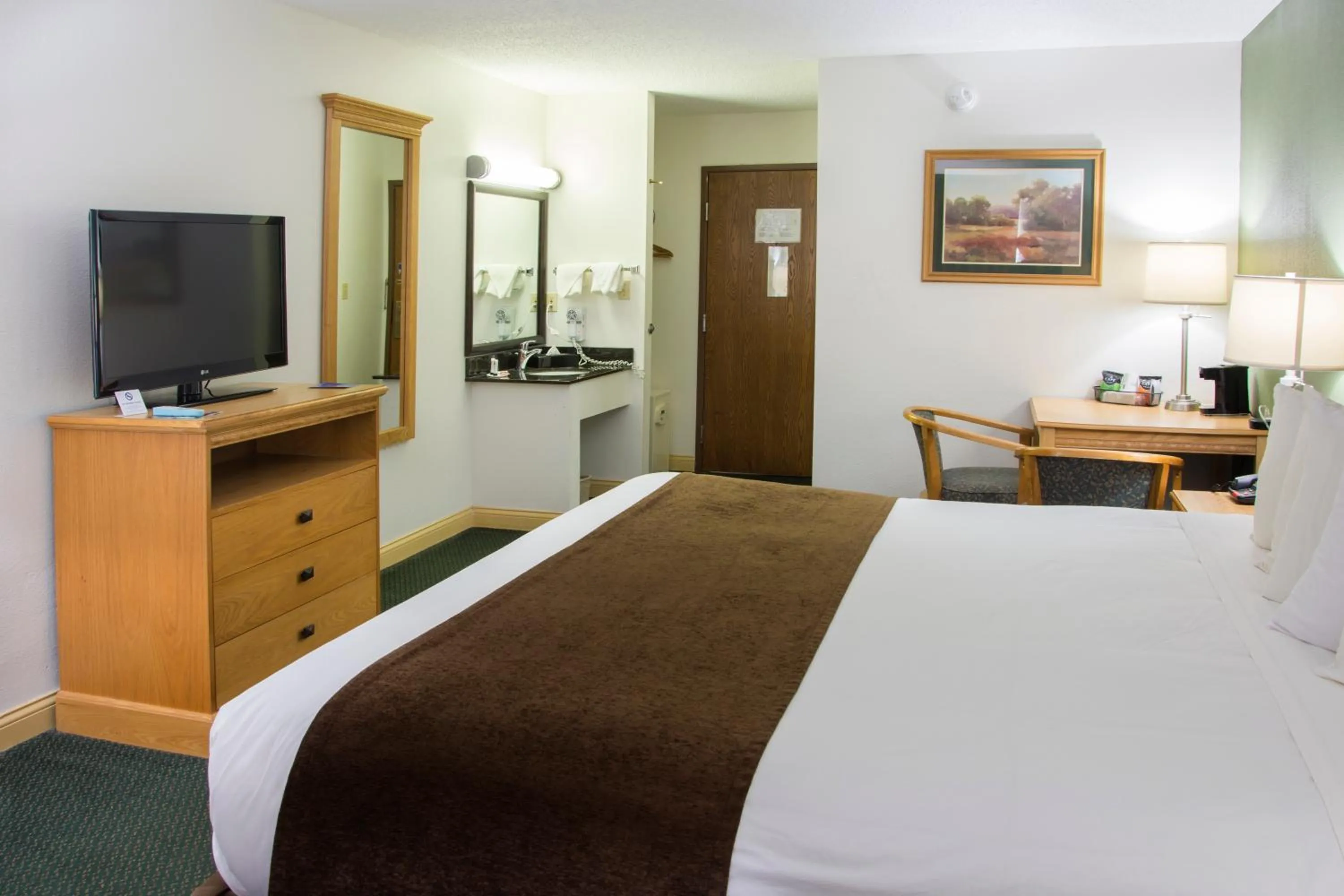 Bedroom in Baymont by Wyndham Robinson