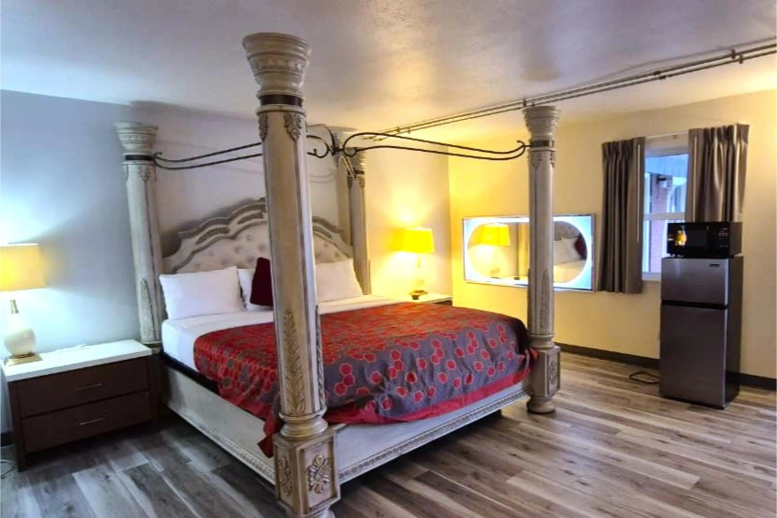 Bedroom, Bed in Capital O Elite Inn & Suites South Holland I 94