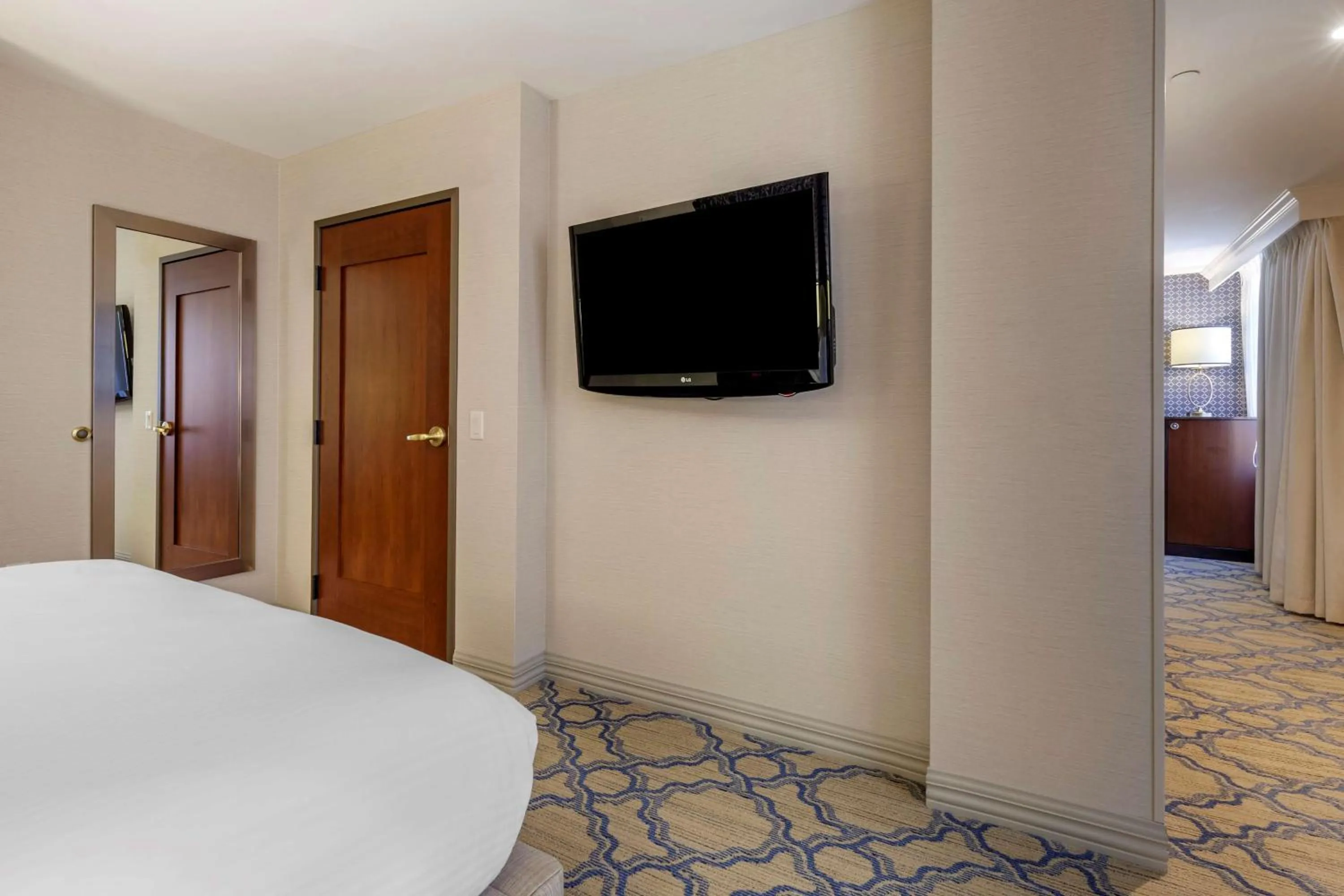 Bed in Best Western Premier Park Hotel