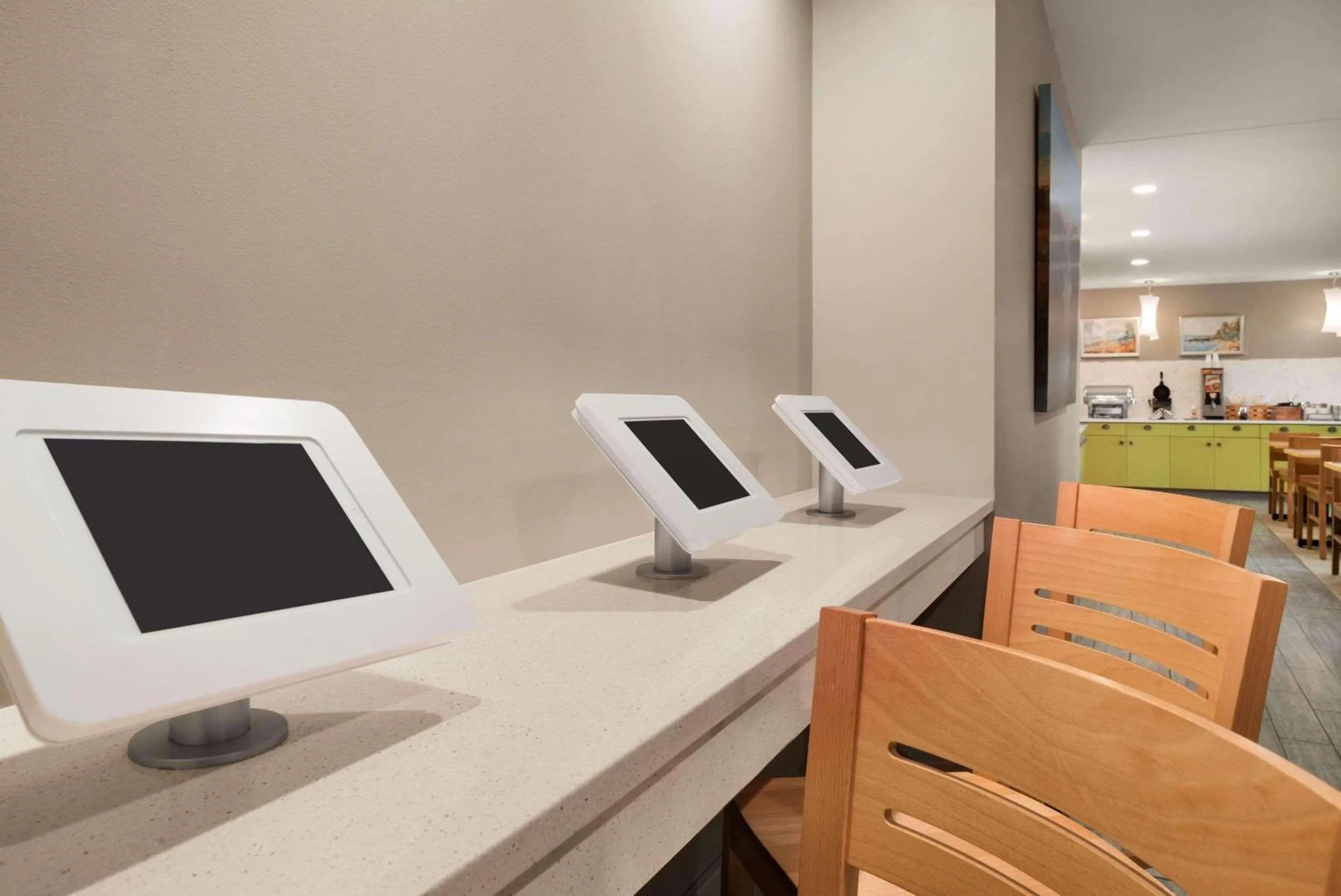 Business facilities in Country Inn & Suites by Radisson, Duluth North, MN