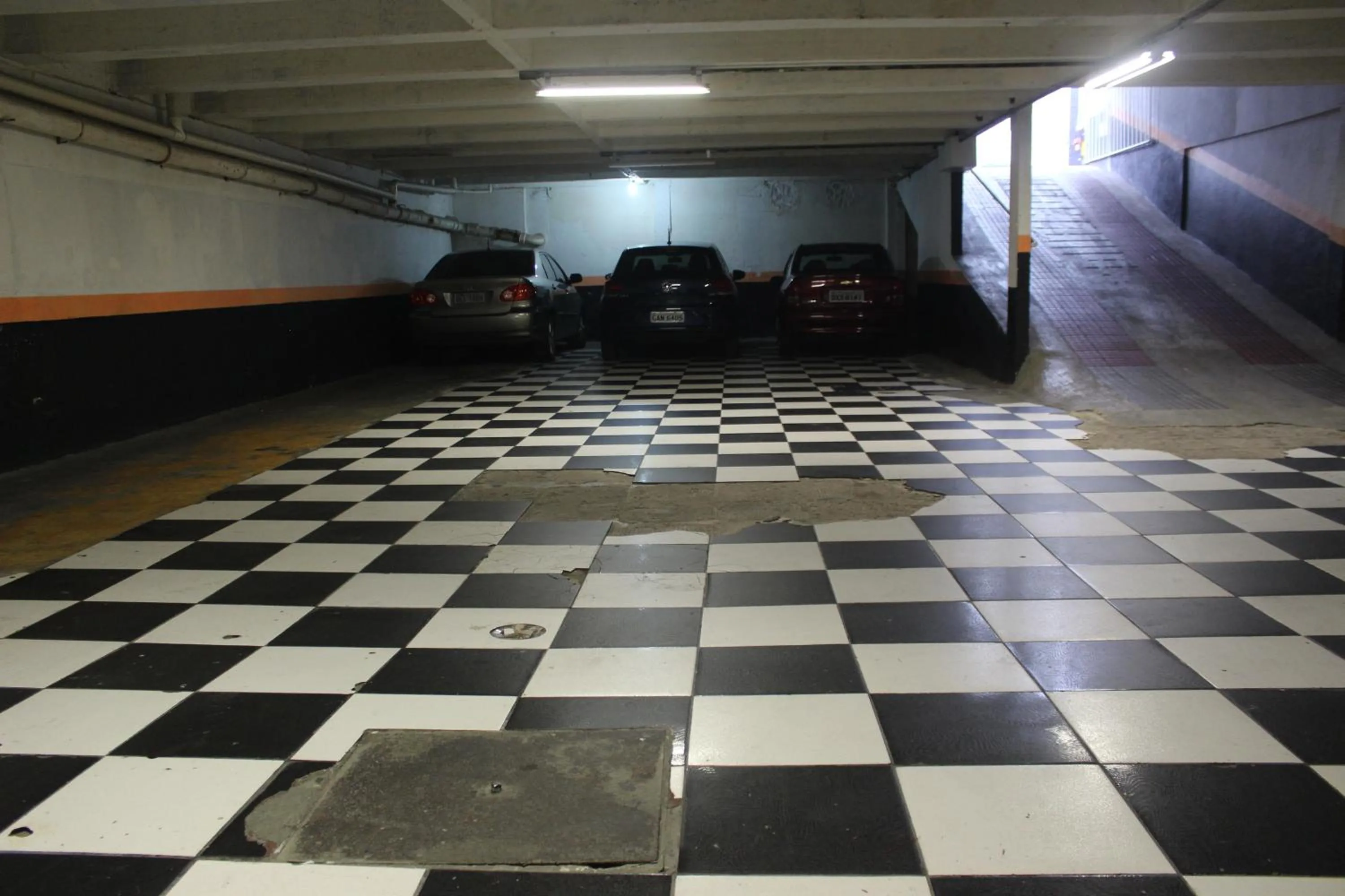 Parking in Gran Palazzo Hotel - 2 Min do Metrô República