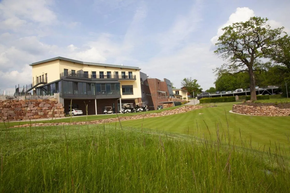 Property building in Hotel & Golfrestaurant Gut Wissmannshof