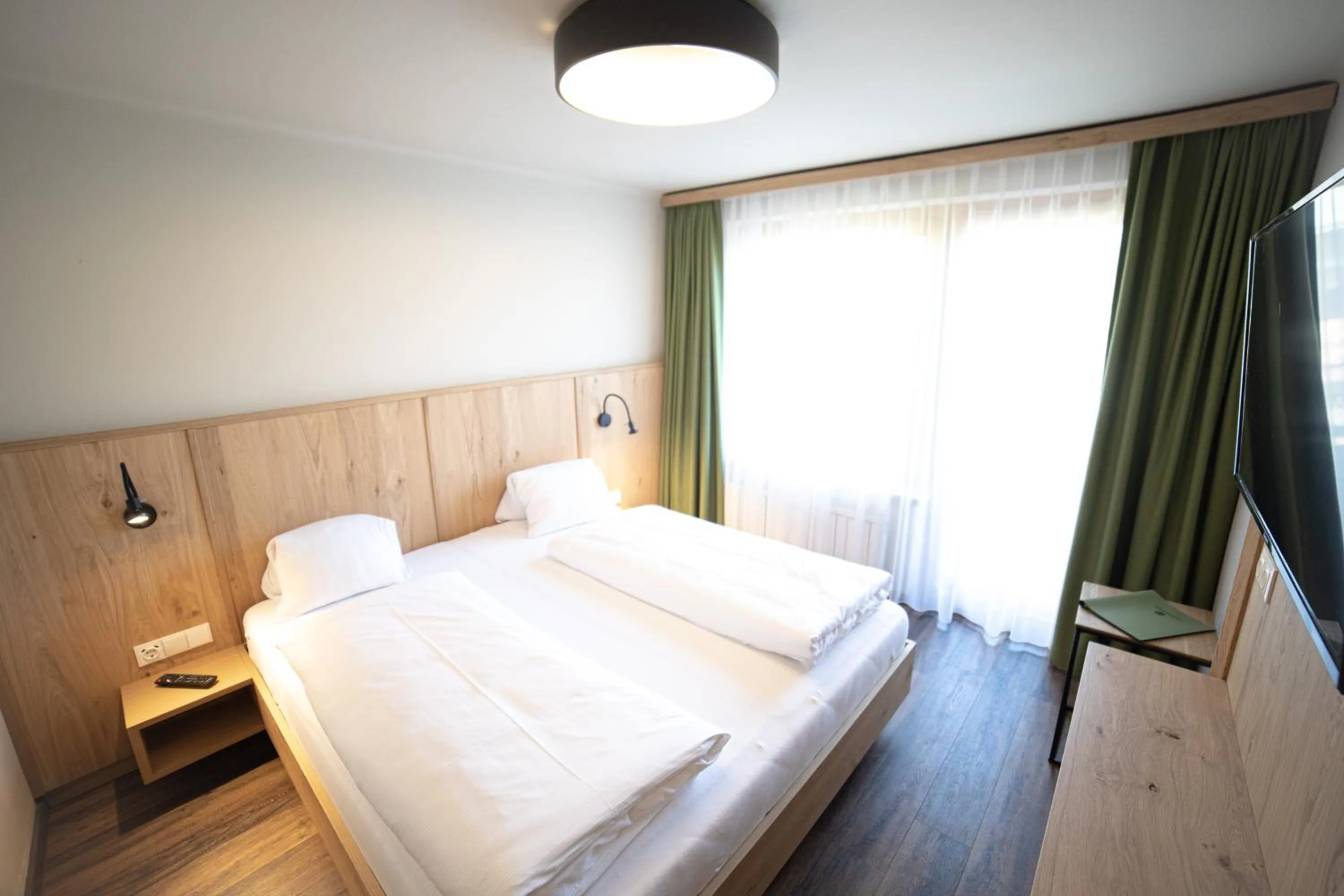 Bedroom, Bed in Finkensteiner Hof