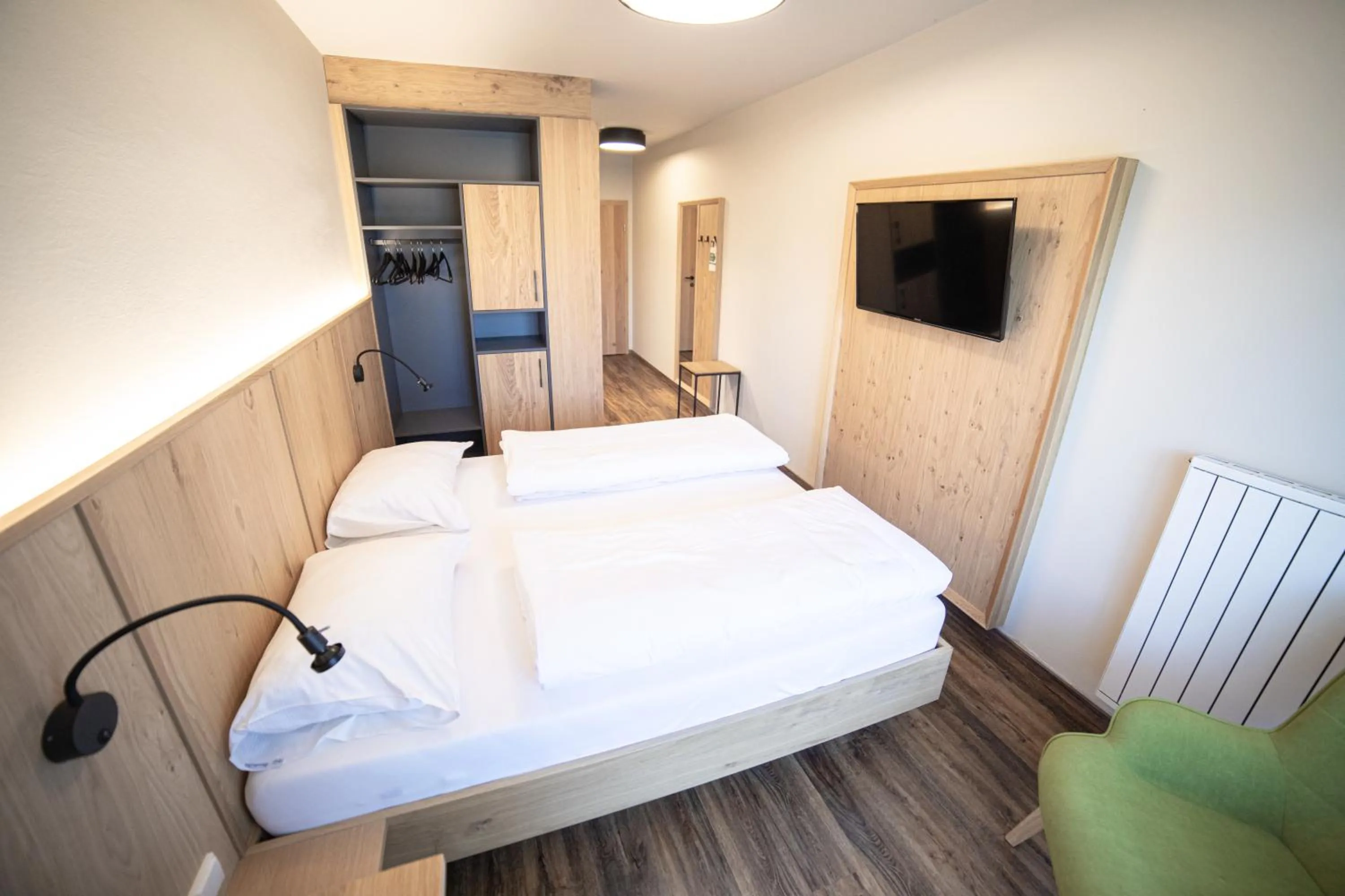 Bedroom, Bed in Finkensteiner Hof