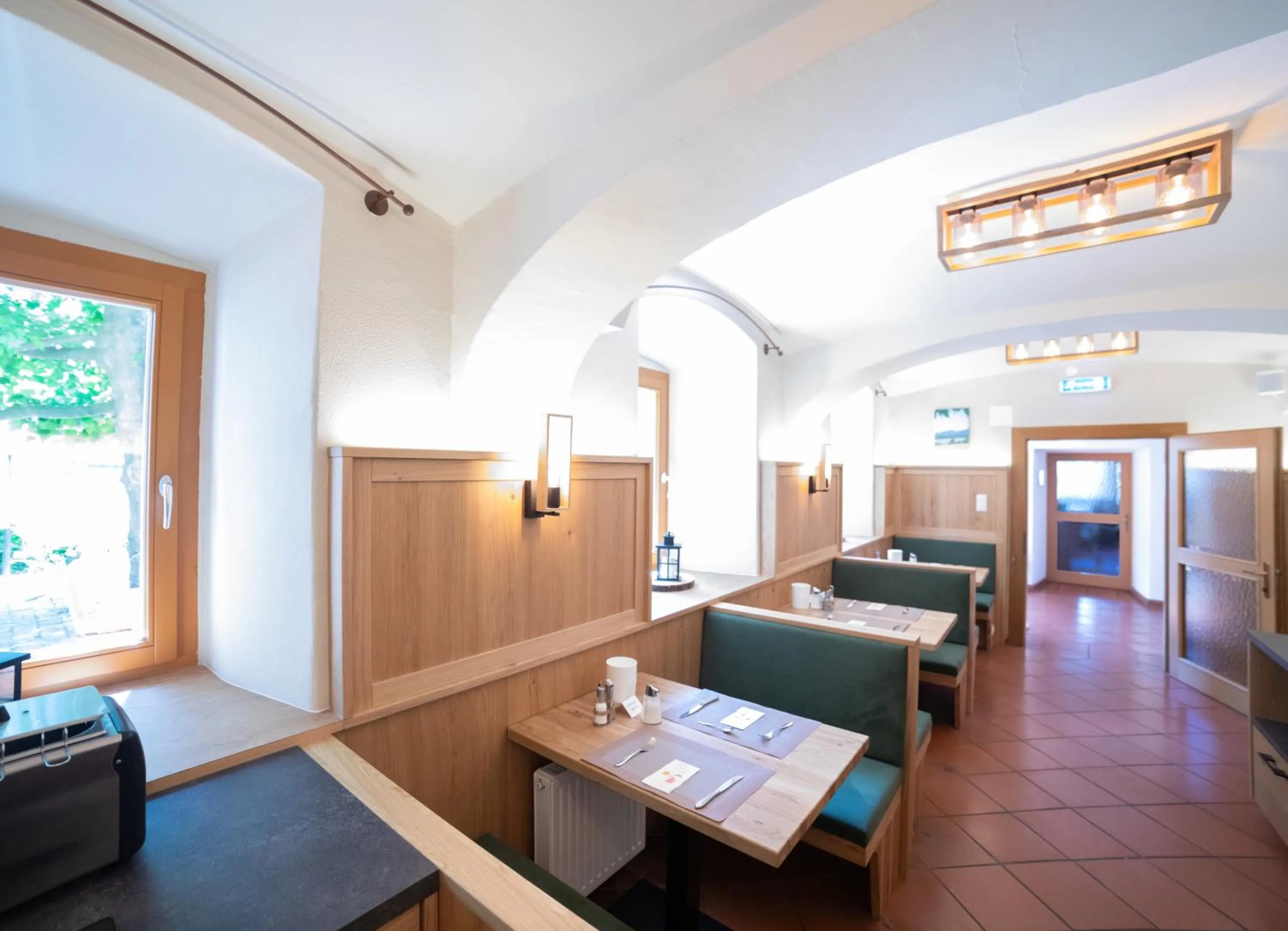 Restaurant/places to eat in Finkensteiner Hof