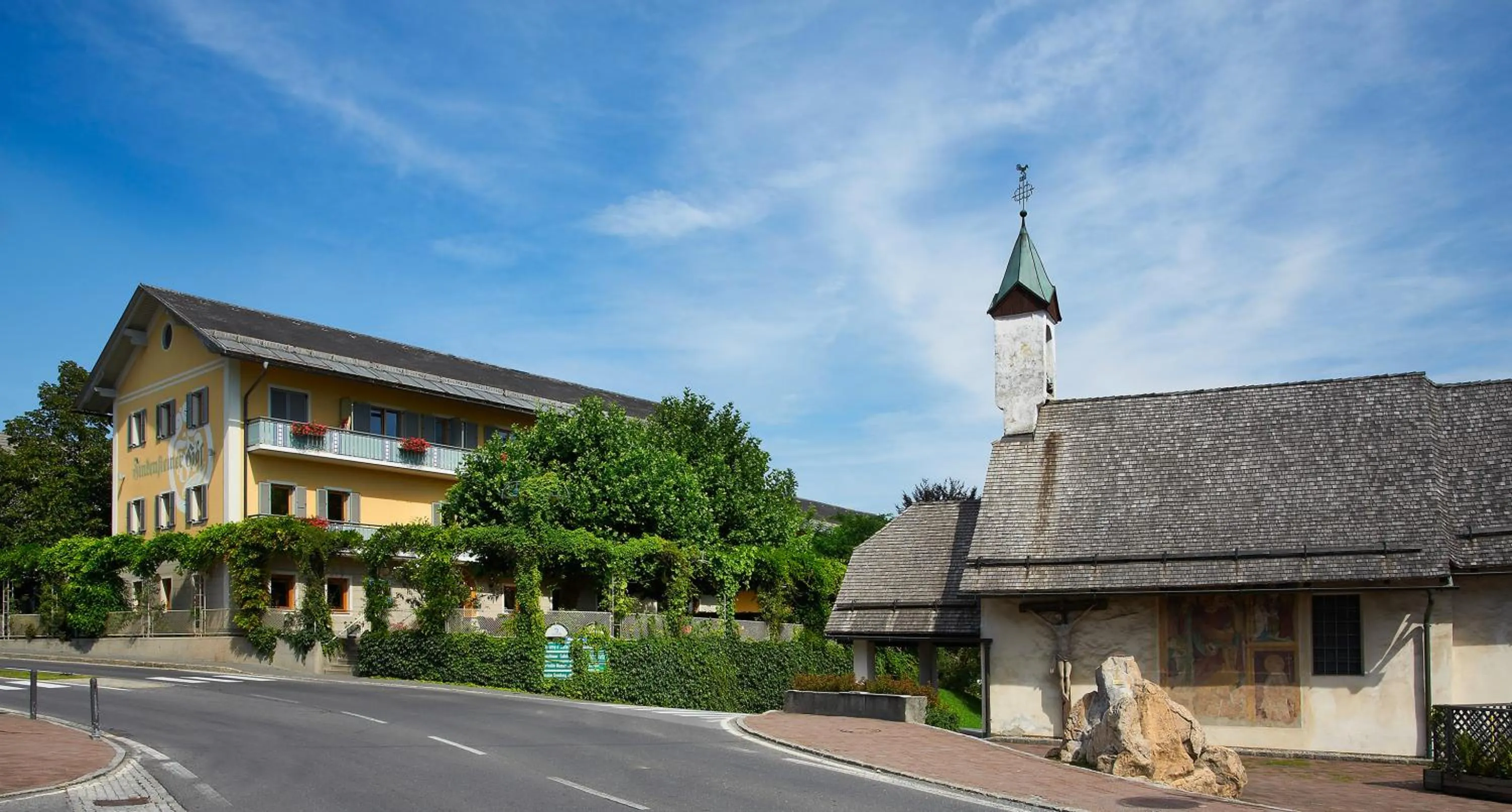 Property building in Finkensteiner Hof