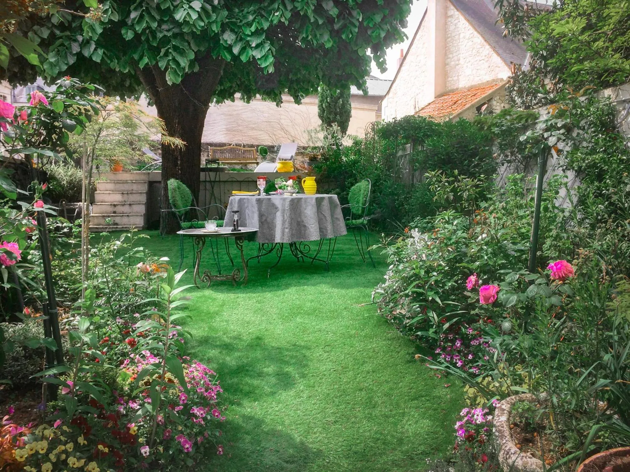 Garden in La Maison Charmante
