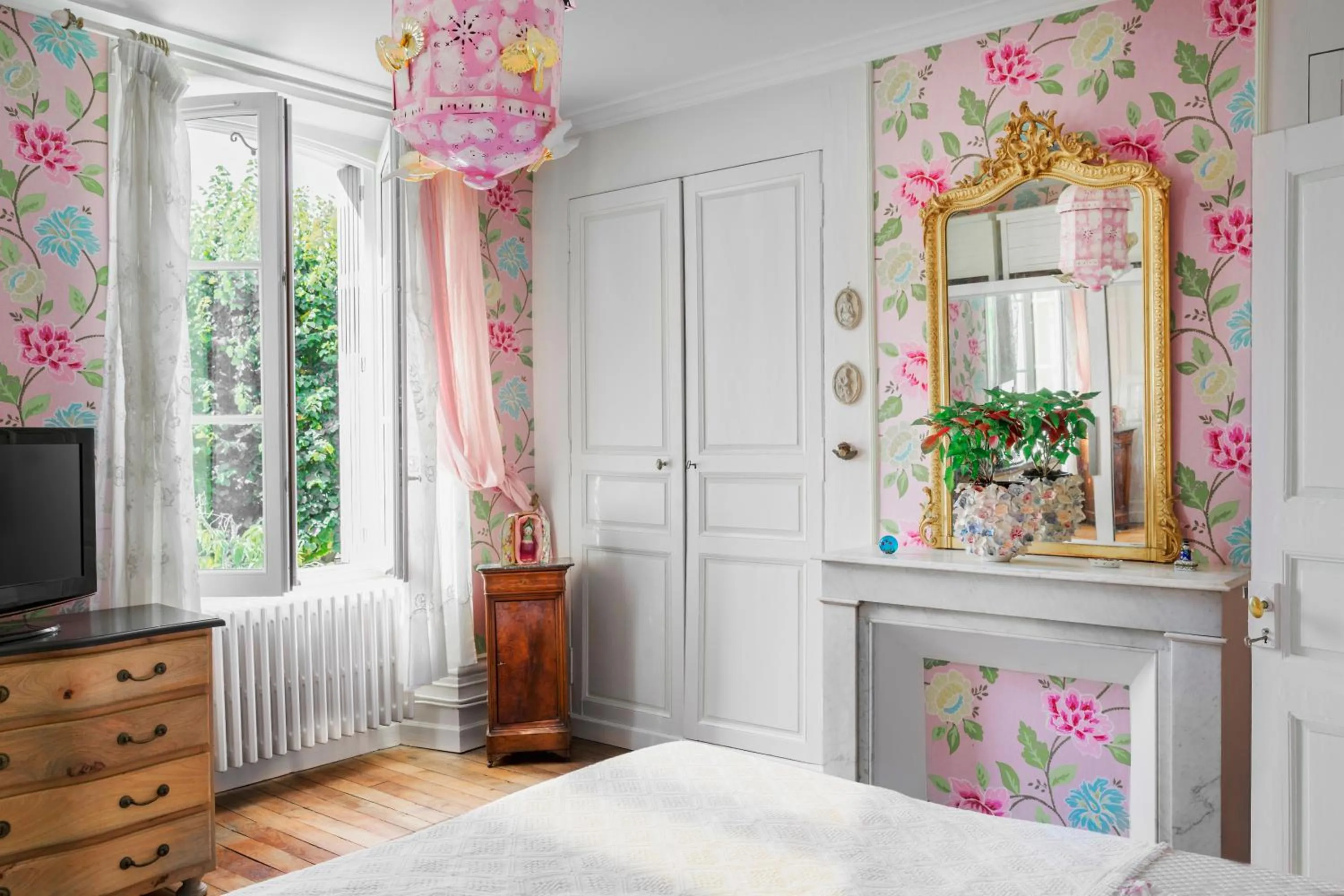 Bed in La Maison Charmante