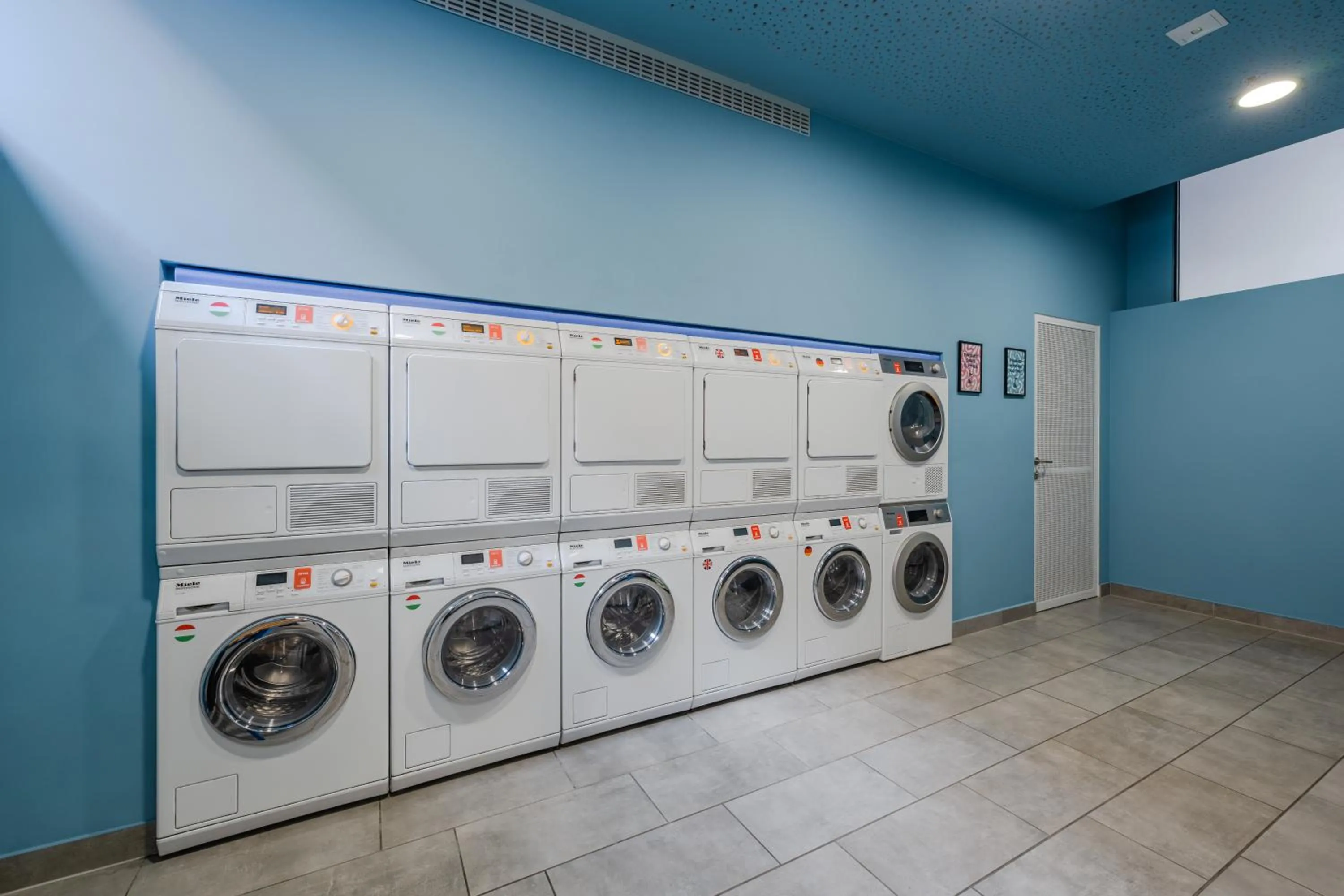 laundry in Dean's Home Budapest