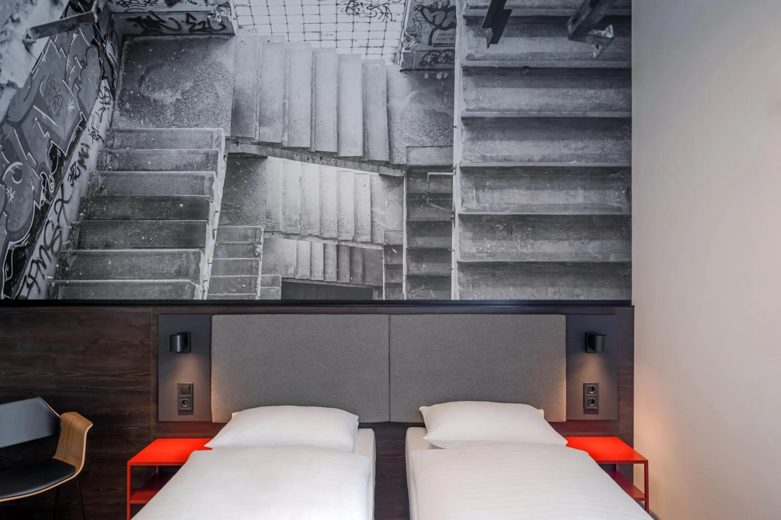 Photo of the whole room, Bed in Dean's Home Budapest