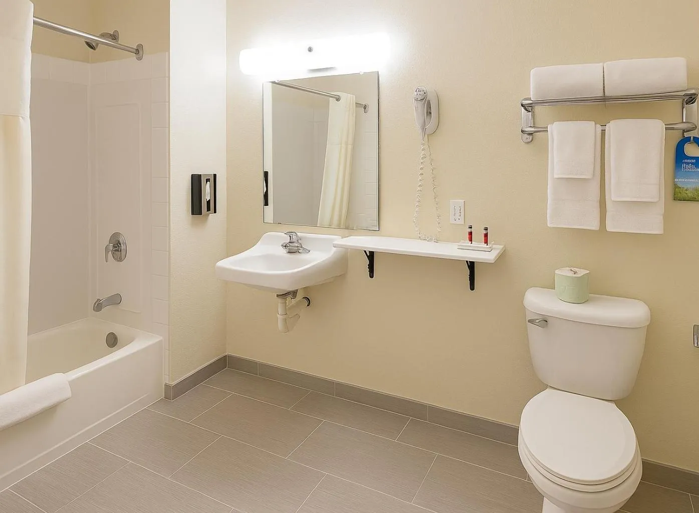 Bathroom in Days Inn by Wyndham Morton