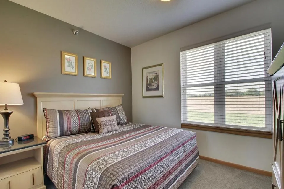 Bedroom, Bed in Nauvoo Vacation Condos and Villas