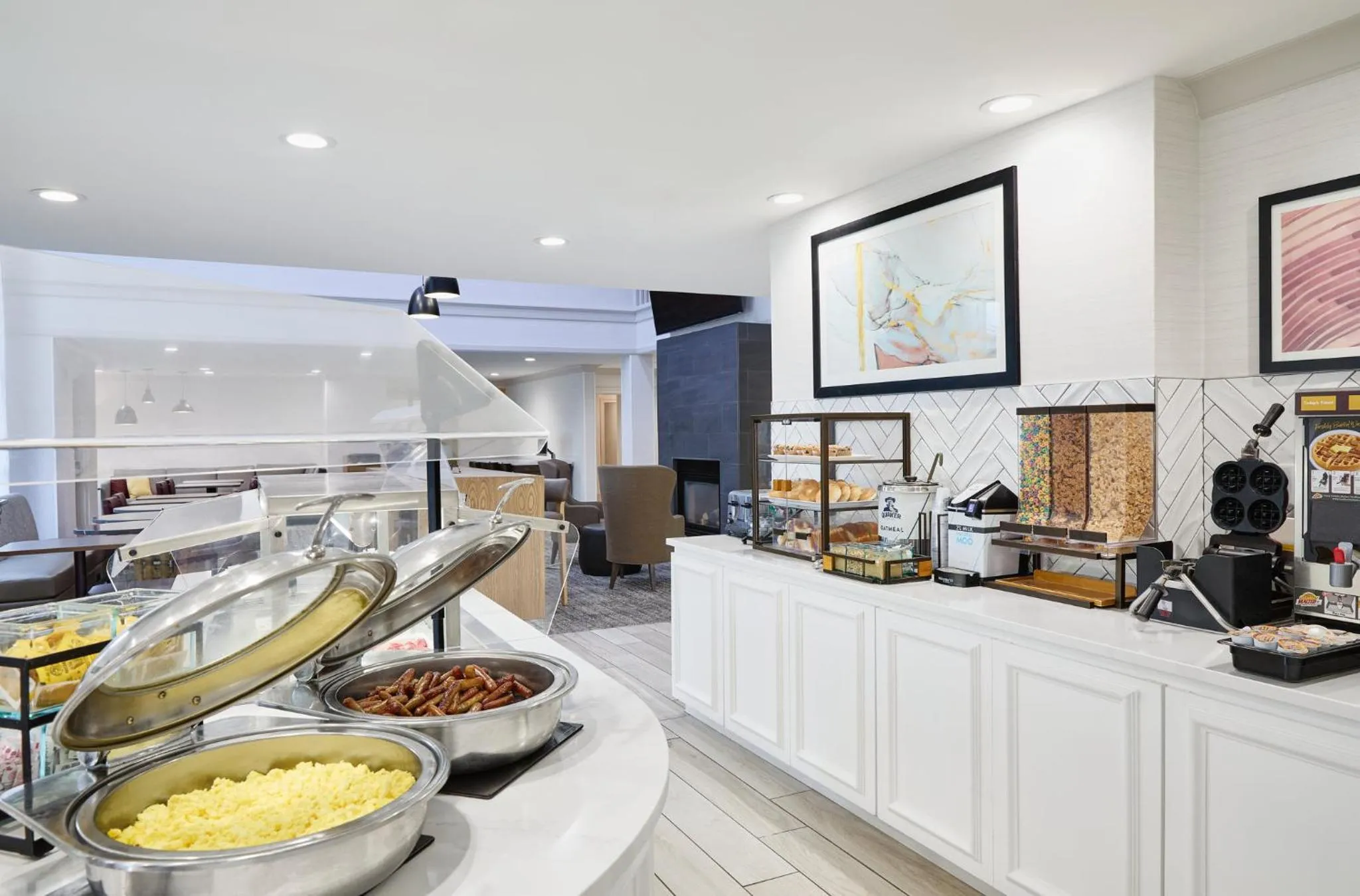 Breakfast in Staybridge Suites Peoria Downtown by IHG