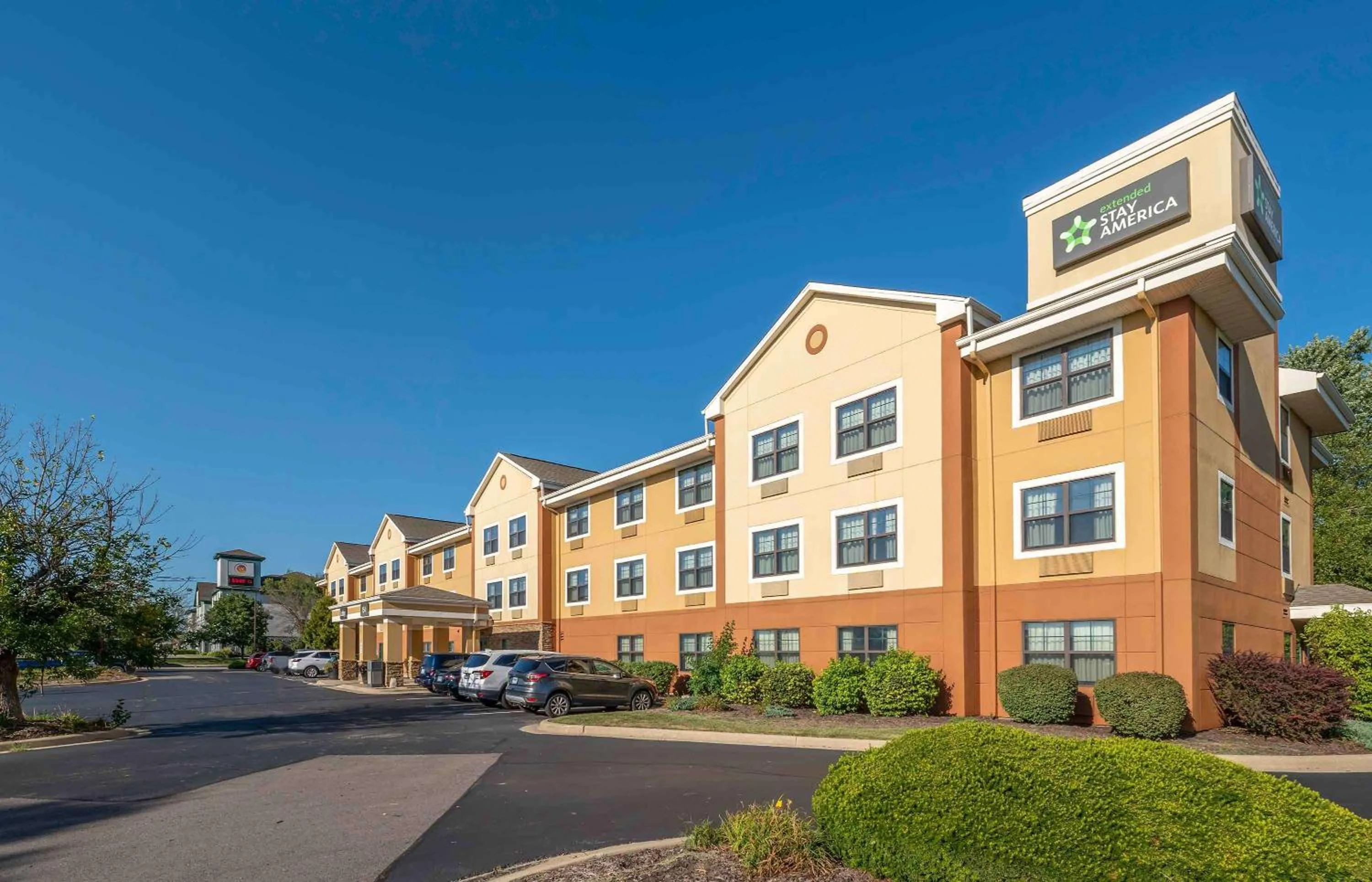 Property building in Extended Stay America Select Suites - St Louis - O' Fallon, IL