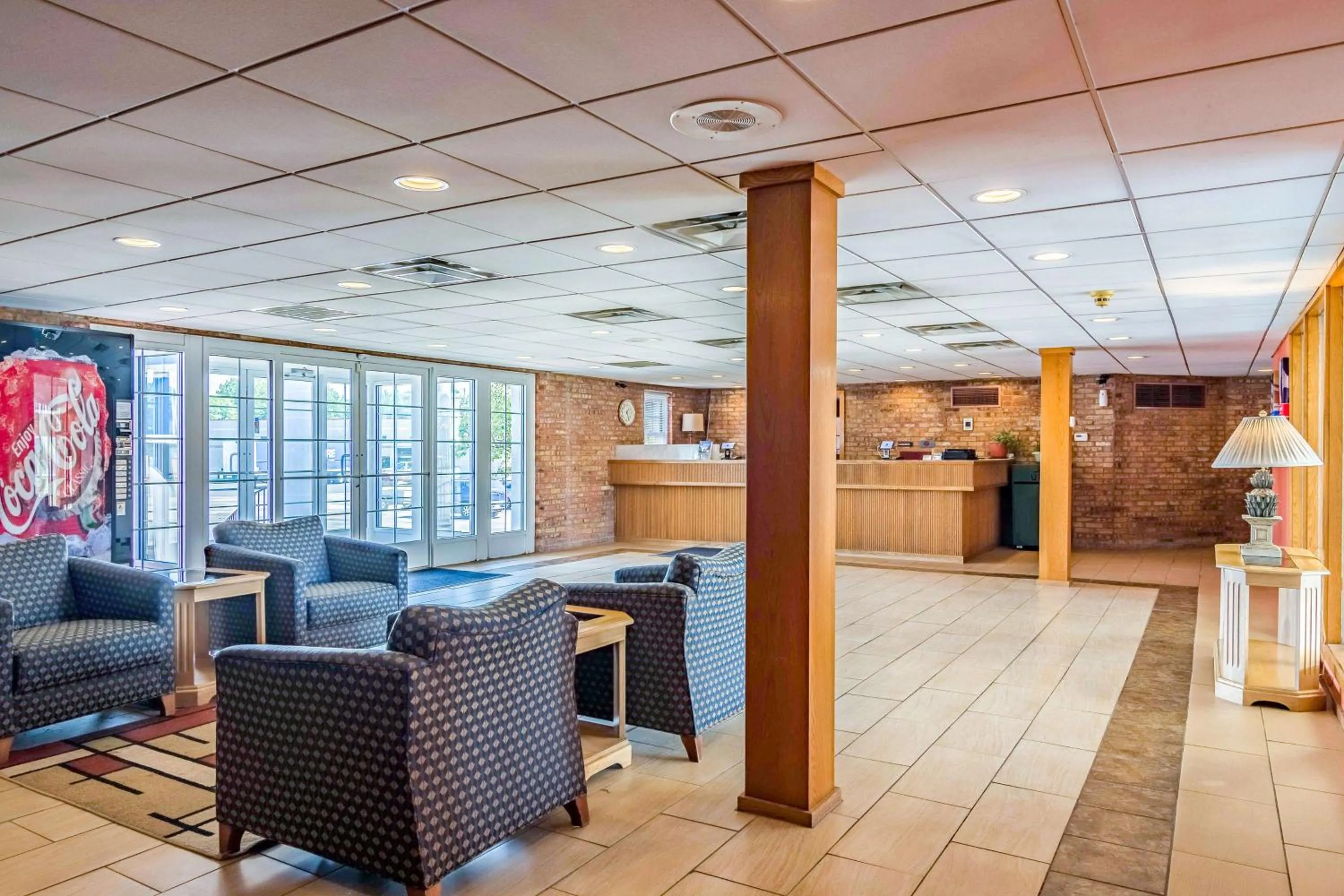 Lobby or reception in Motel 6-Grand Rapids, MI - Northeast